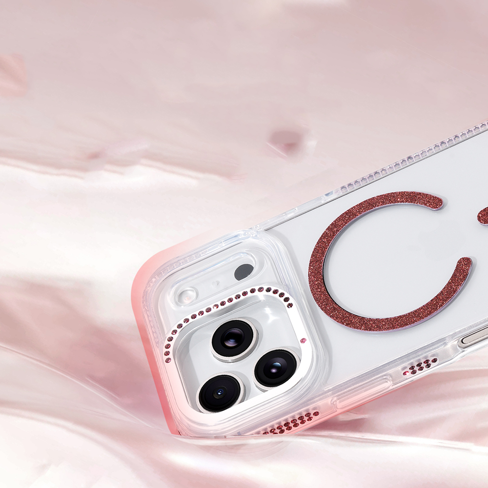 Pembe, ipeksi zeminde parıltılı 'C' harfi bulunan şeffaf telefon kılıfı.