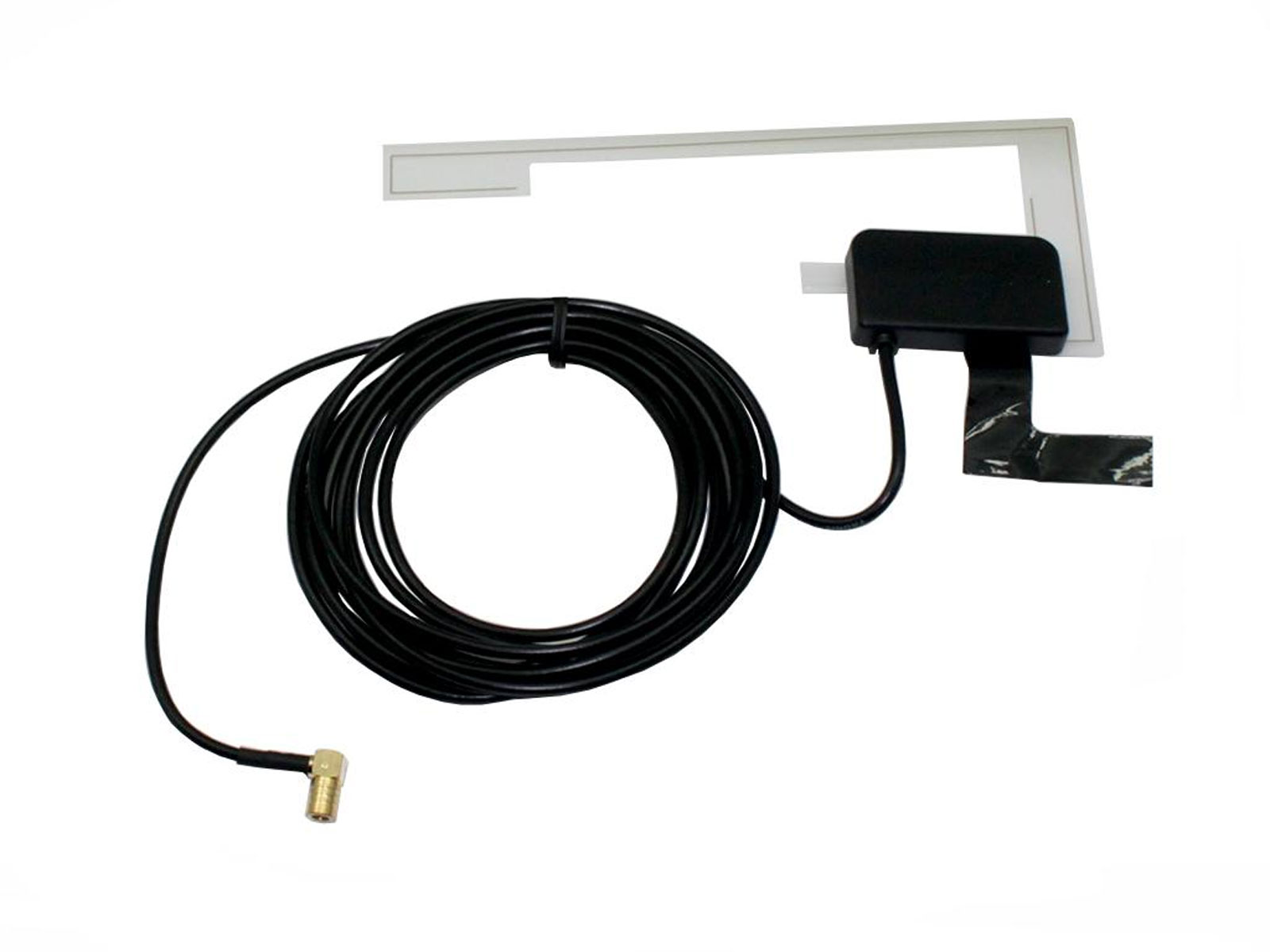 Ein schwarzes Kabel ist aufgerollt neben einer flachen Antenne mit schwarzem Kasten.