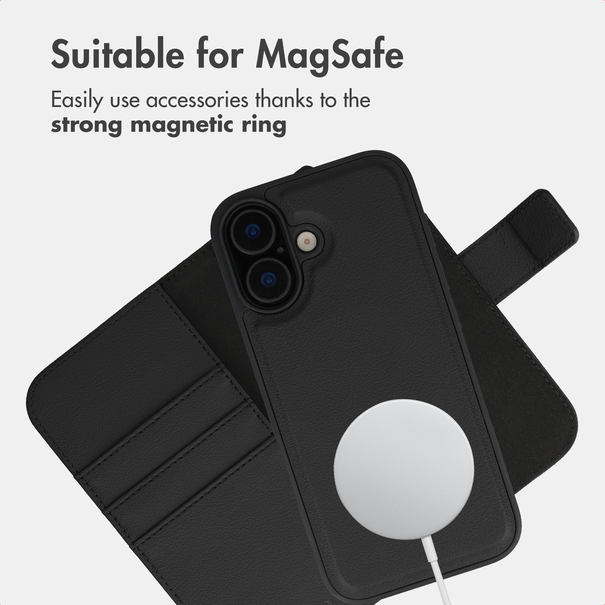 iPhone nero con caricabatterie MagSafe e portafoglio aperto.