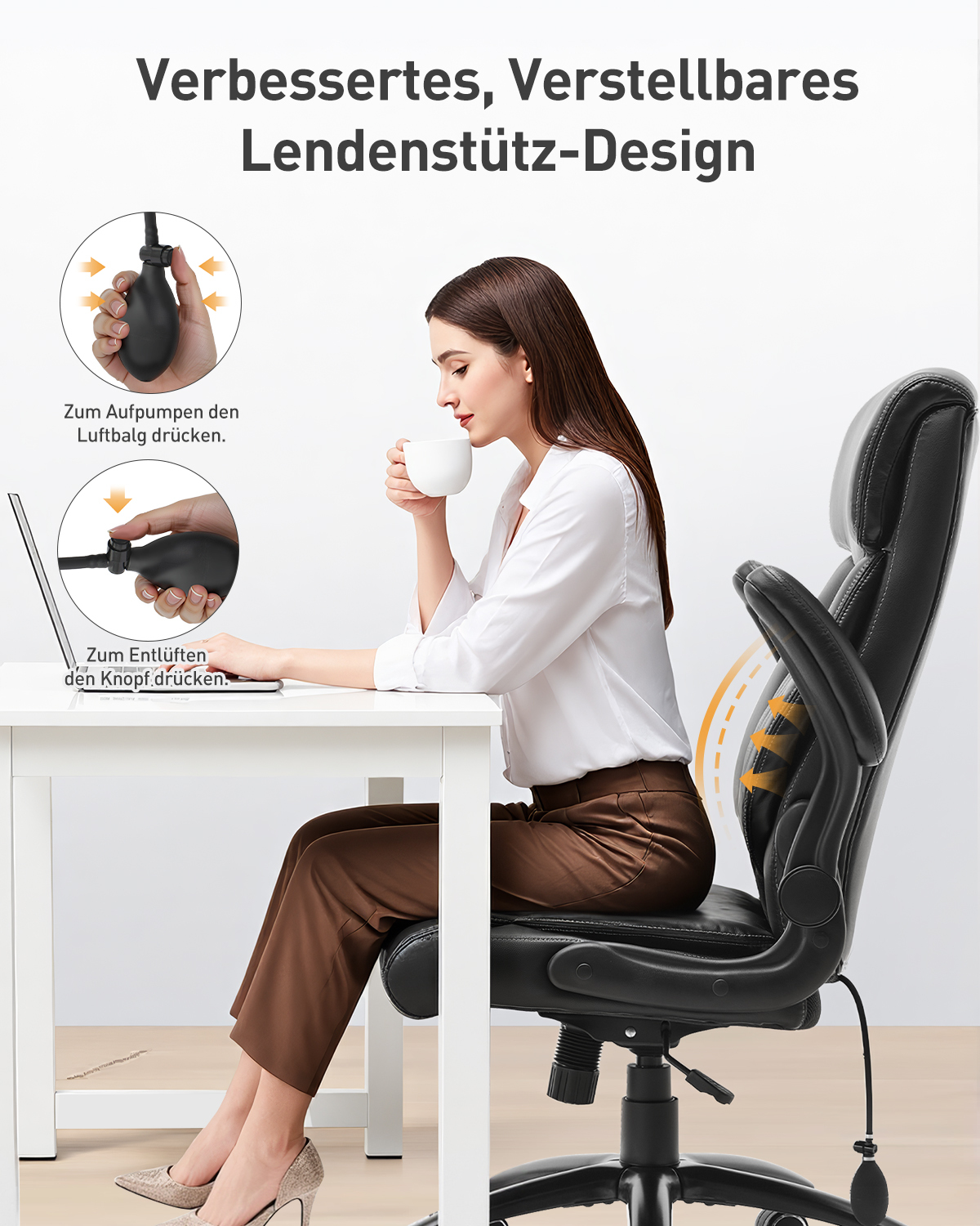 Mujer se sienta en escritorio, bebe café y usa soporte lumbar ajustable.
