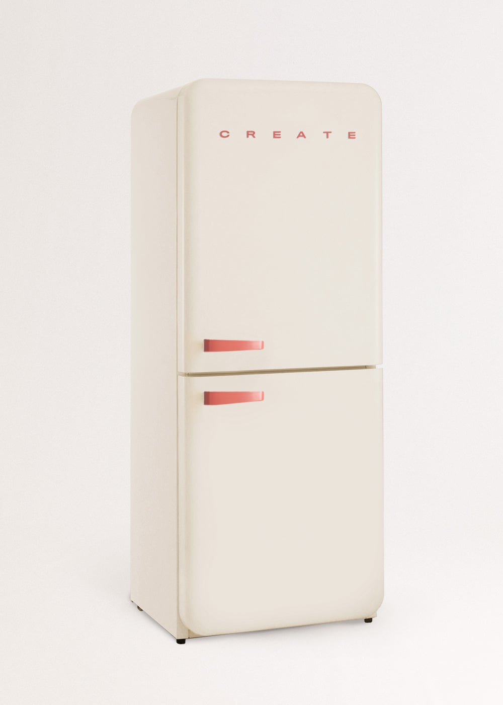 Una puerta de refrigerador retro color crema con asas rojas y la palabra CREATE.