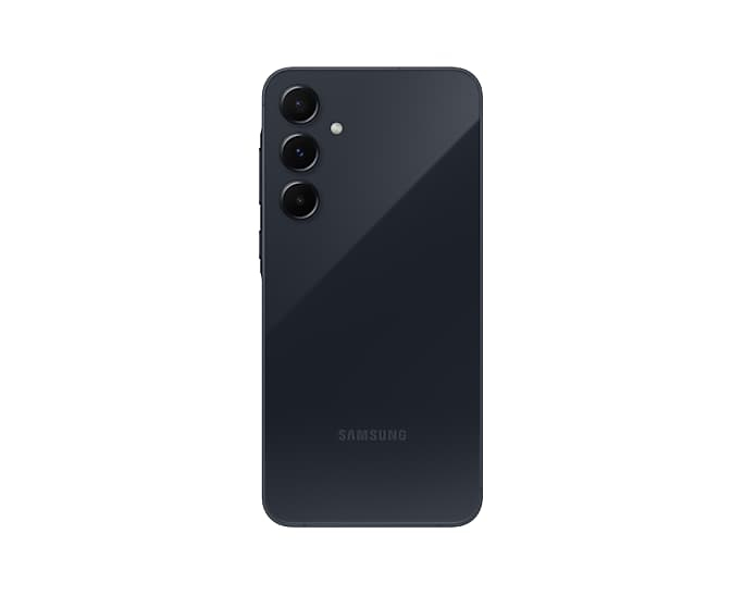 Retro di uno smartphone Samsung scuro con tre fotocamere.