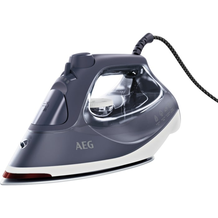 Una plancha AEG gris con depósito de agua transparente y cable negro.