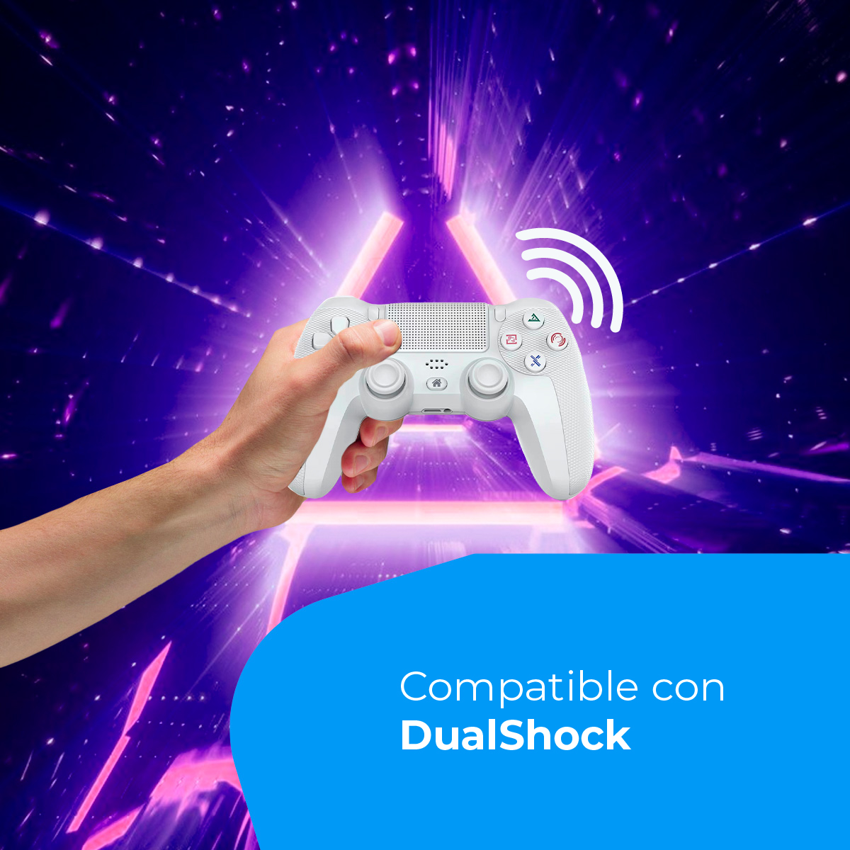 Una mano sostiene un mando blanco ante un fondo violeta similar al neón.