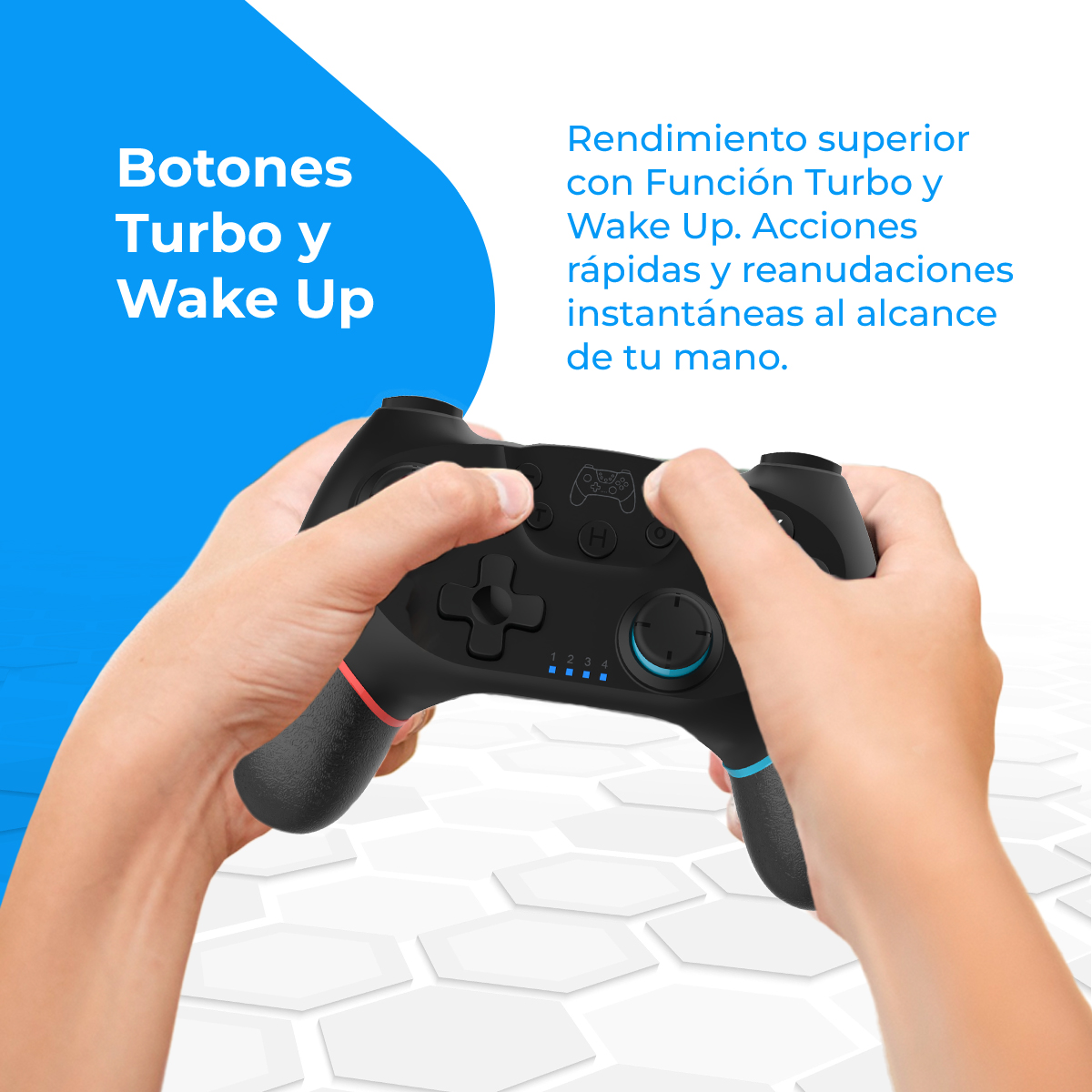 Persona sostiene mando negro con acentos azules, botones están etiquetados.