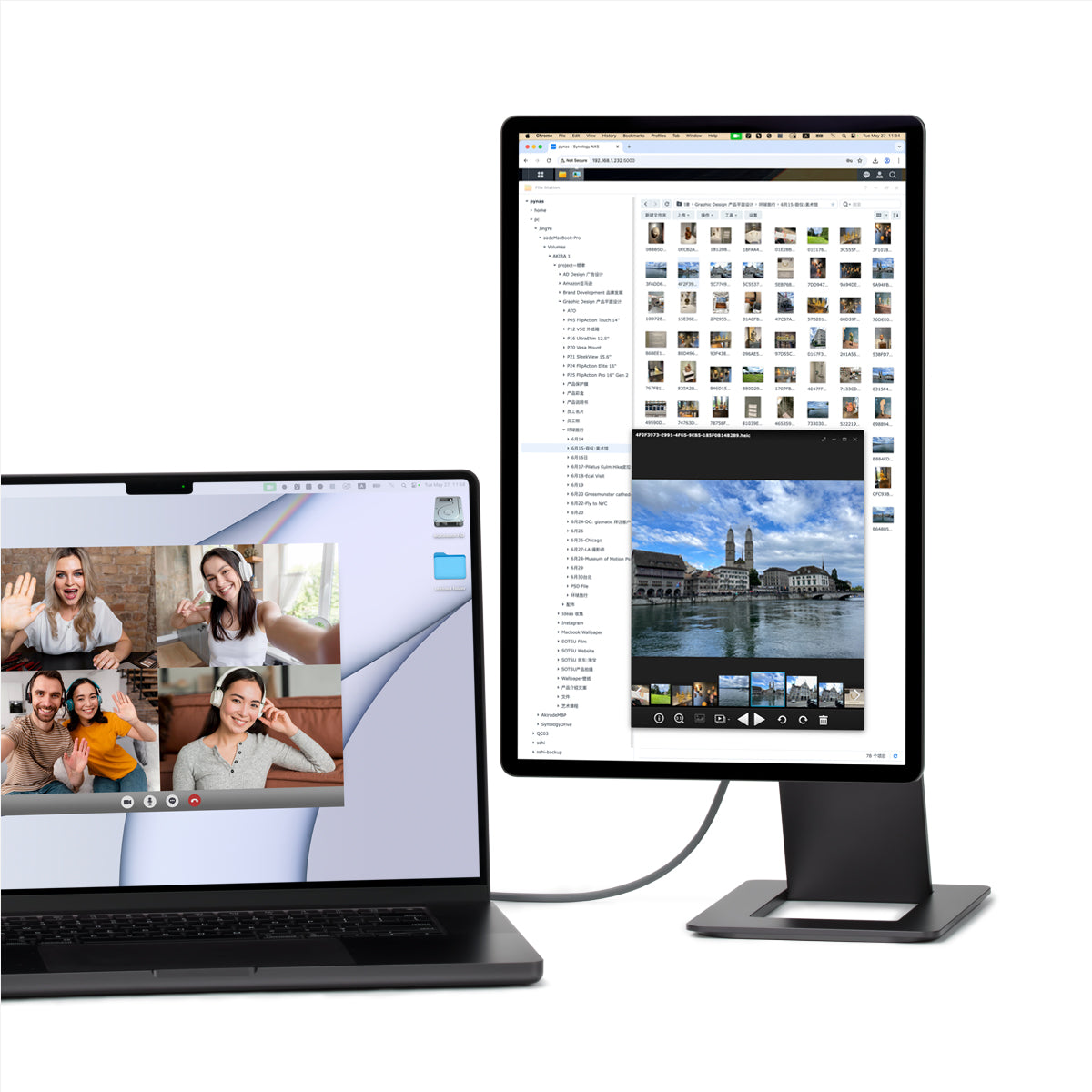 Laptop i zewnętrzny monitor wyświetlają rozmowy wideo i eksplorator plików ze zdjęciami miasta.