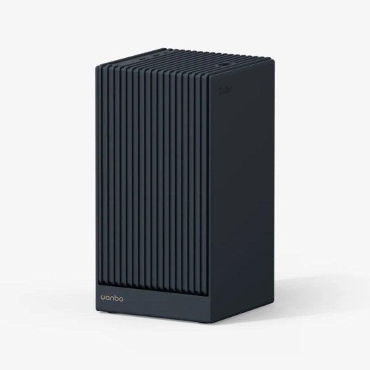Un cubo vertical oscuro con lado y base acanalados.