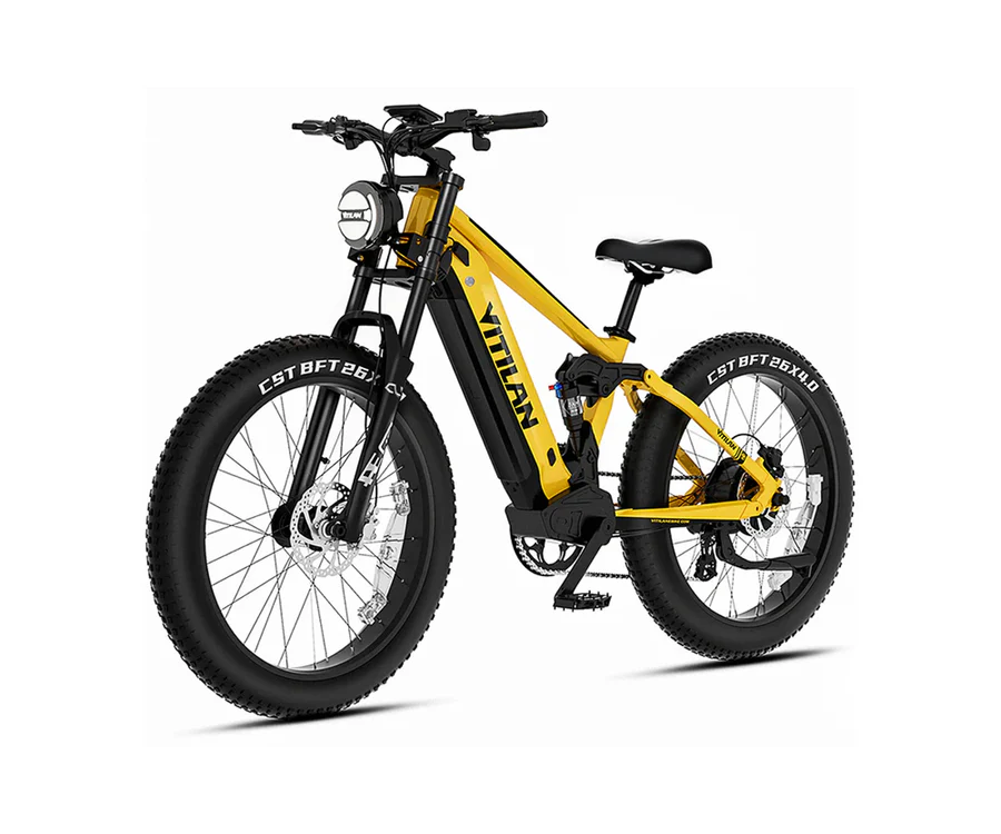 Ein gelbes E-Bike mit dicken Reifen und Federung, das auf weißem Hintergrund steht.