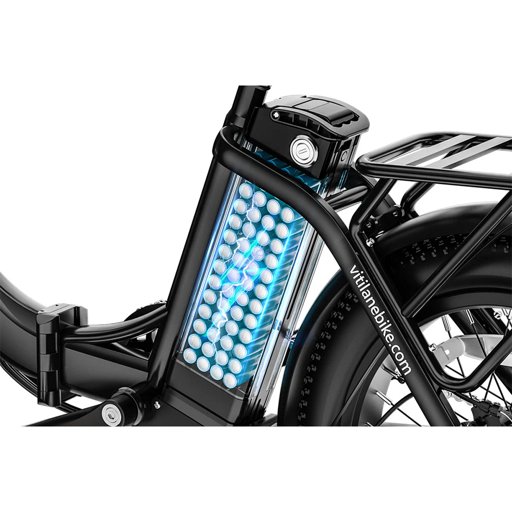 Nahaufnahme des Rahmens eines E-Bikes mit transparentem Koffer mit leuchtend blauen Zellen.