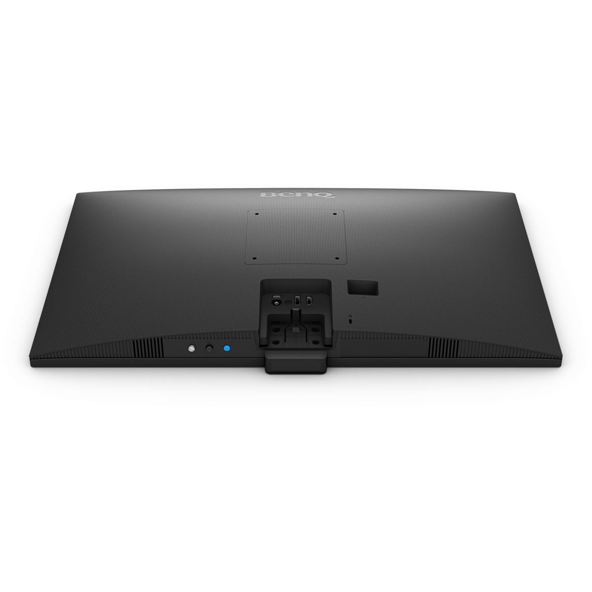 Portlar ve havalandırma delikleri olan siyah BenQ monitörün arkası. Orta stand yuvası.