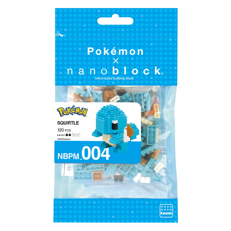 Set di costruzione Nanoblock con un personaggio Squirtle Pokémon e molti piccoli mattoncini.