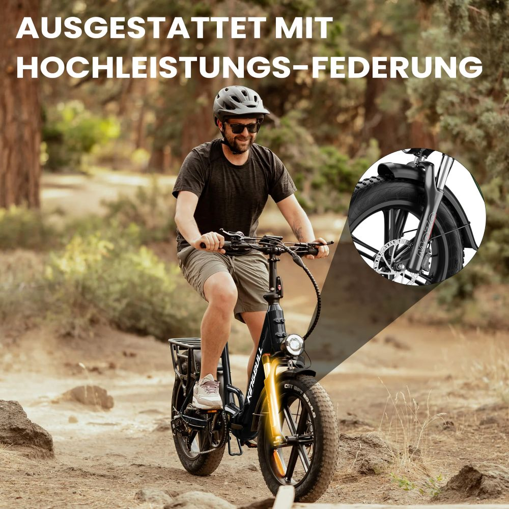 Uomo guida e-bike con sospensioni performanti su sterrato.