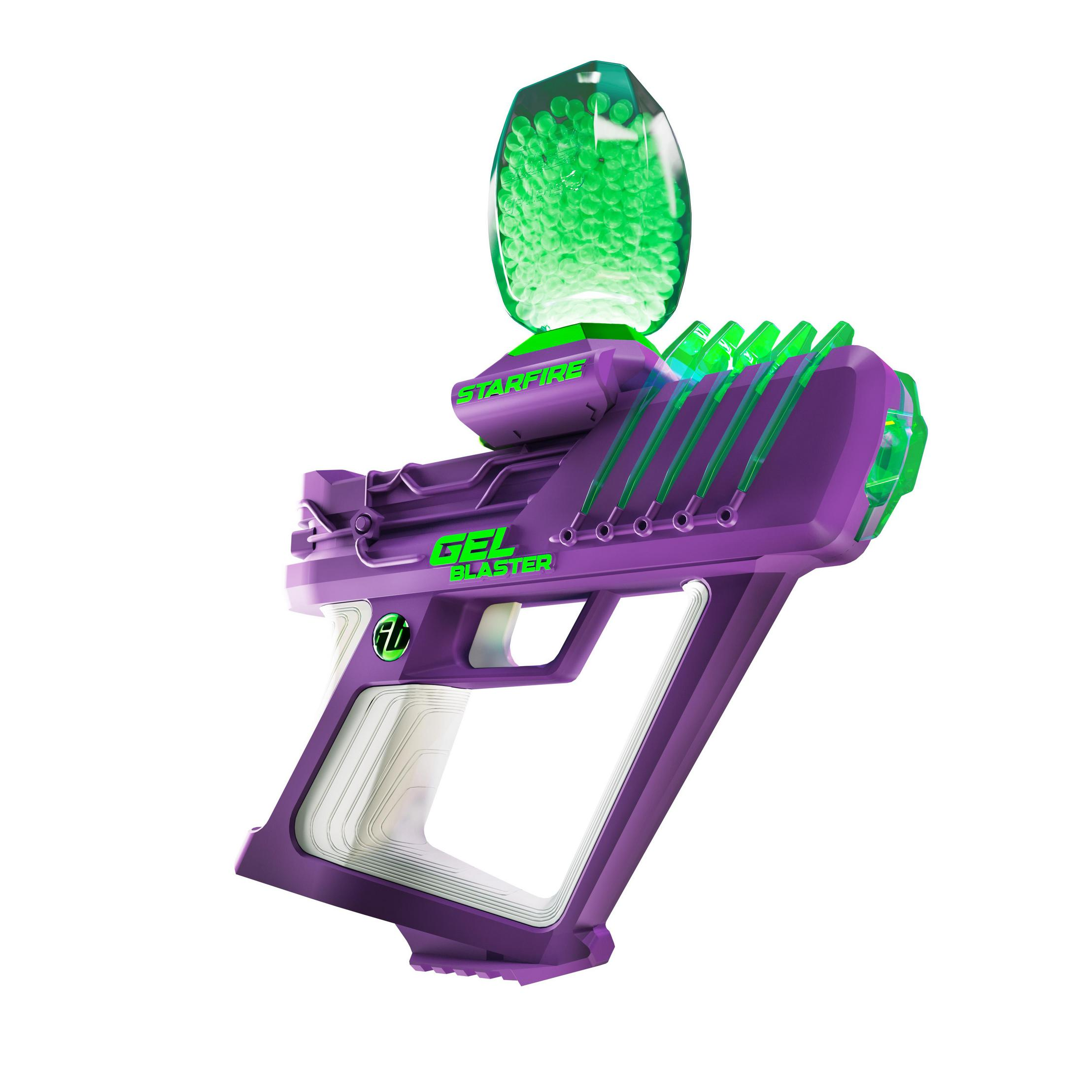 Lila und grüne Gel-Blaster-Waffe mit transparentem Magazin voller grüner Kugeln.