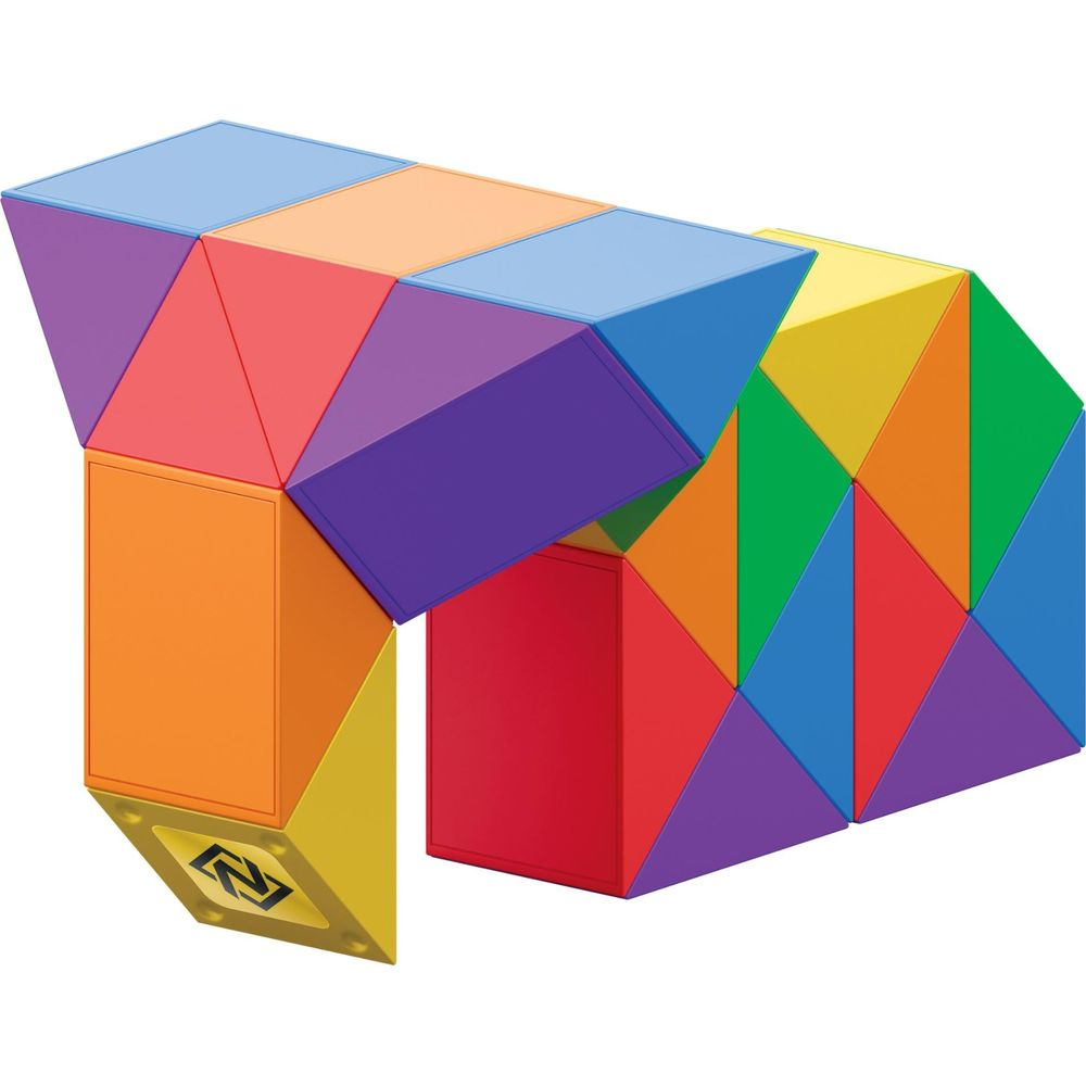 Bunte geometrische Blöcke, die eine komplexe Form bilden.