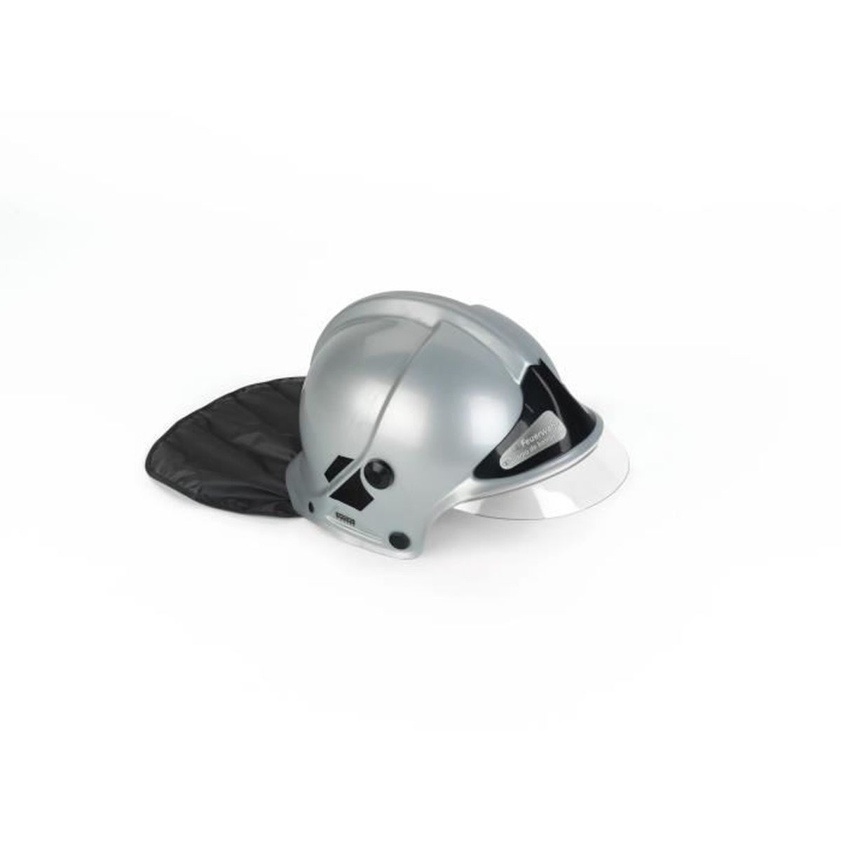 Un casco de bombero plateado con protección para el cuello sobre fondo blanco.