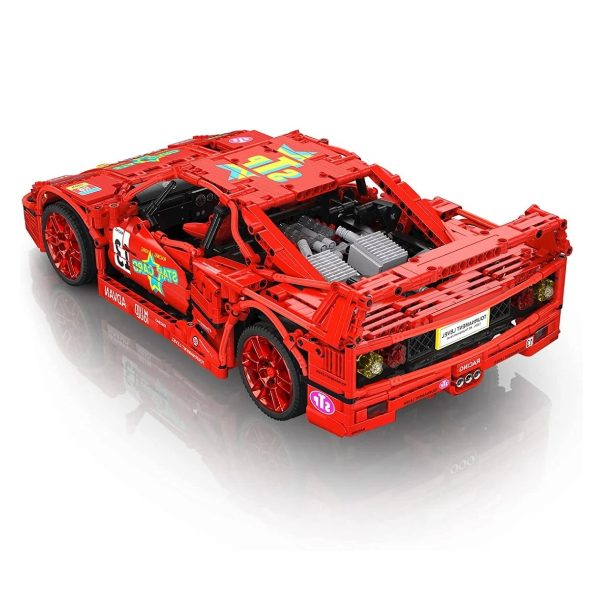Czerwony model samochodu sportowego Lego z detalami silnika i naklejkami.