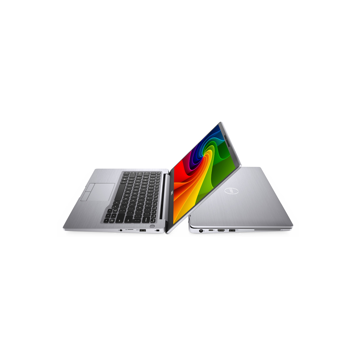 Zwei silberne Laptops nebeneinander auf weißem Hintergrund. Einer ist geöffnet und zeigt ein buntes Muster.