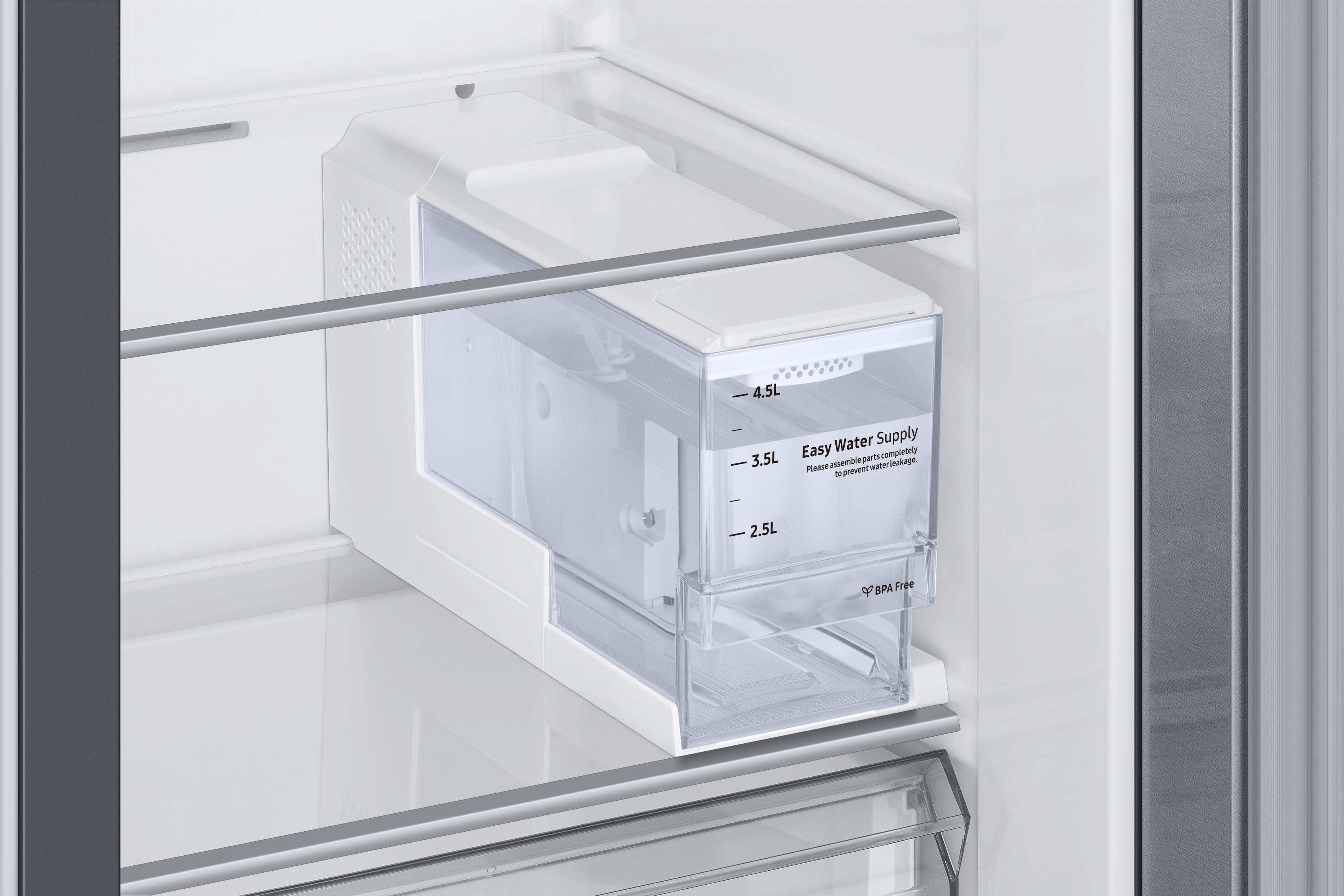 Ein durchsichtiger Wassertank mit Füllstandsanzeigen für 2,5L, 3,5L und 4,5L.