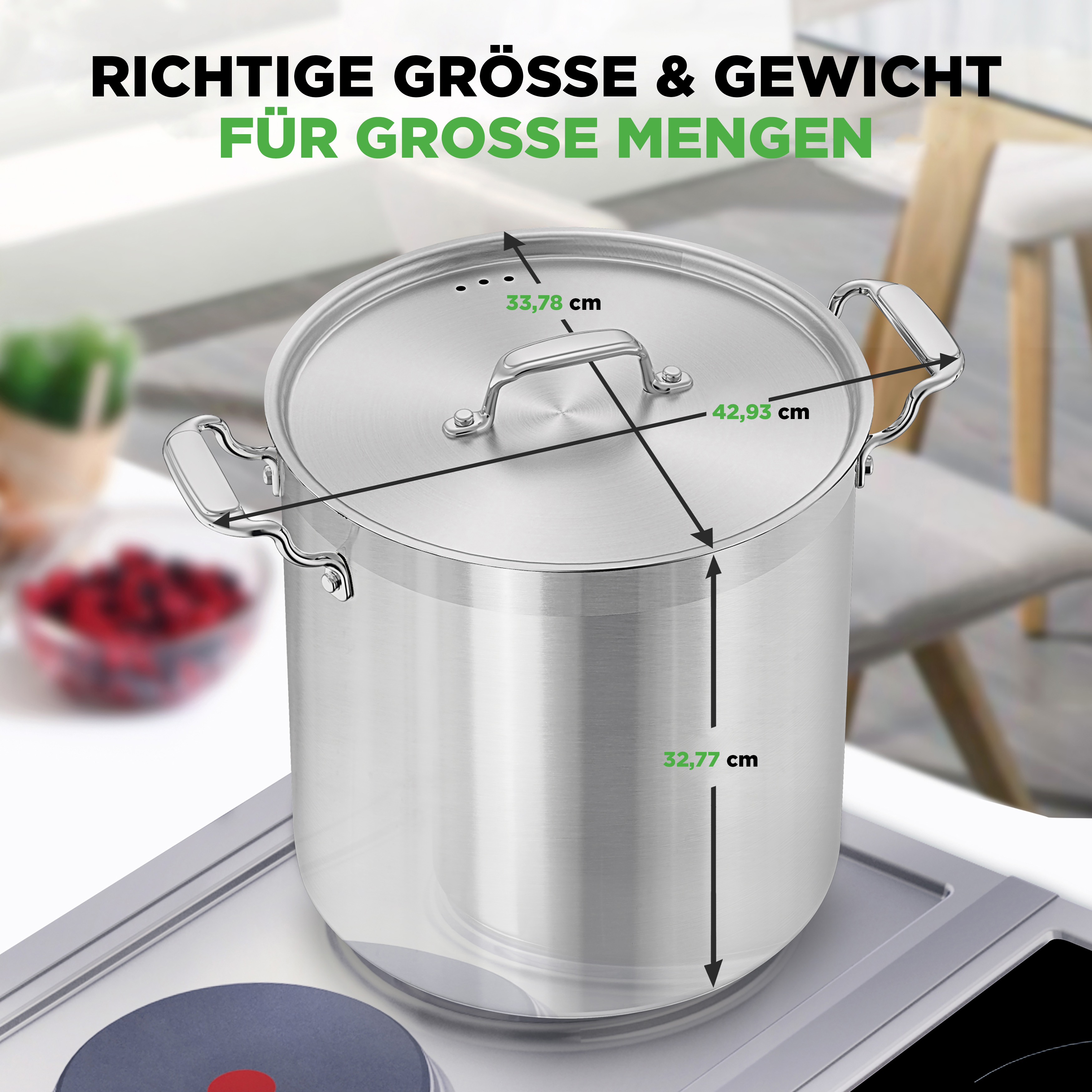 Großer Edelstahltopf auf Kochfeld mit Maßen 33,78 cm & 42,93 cm.