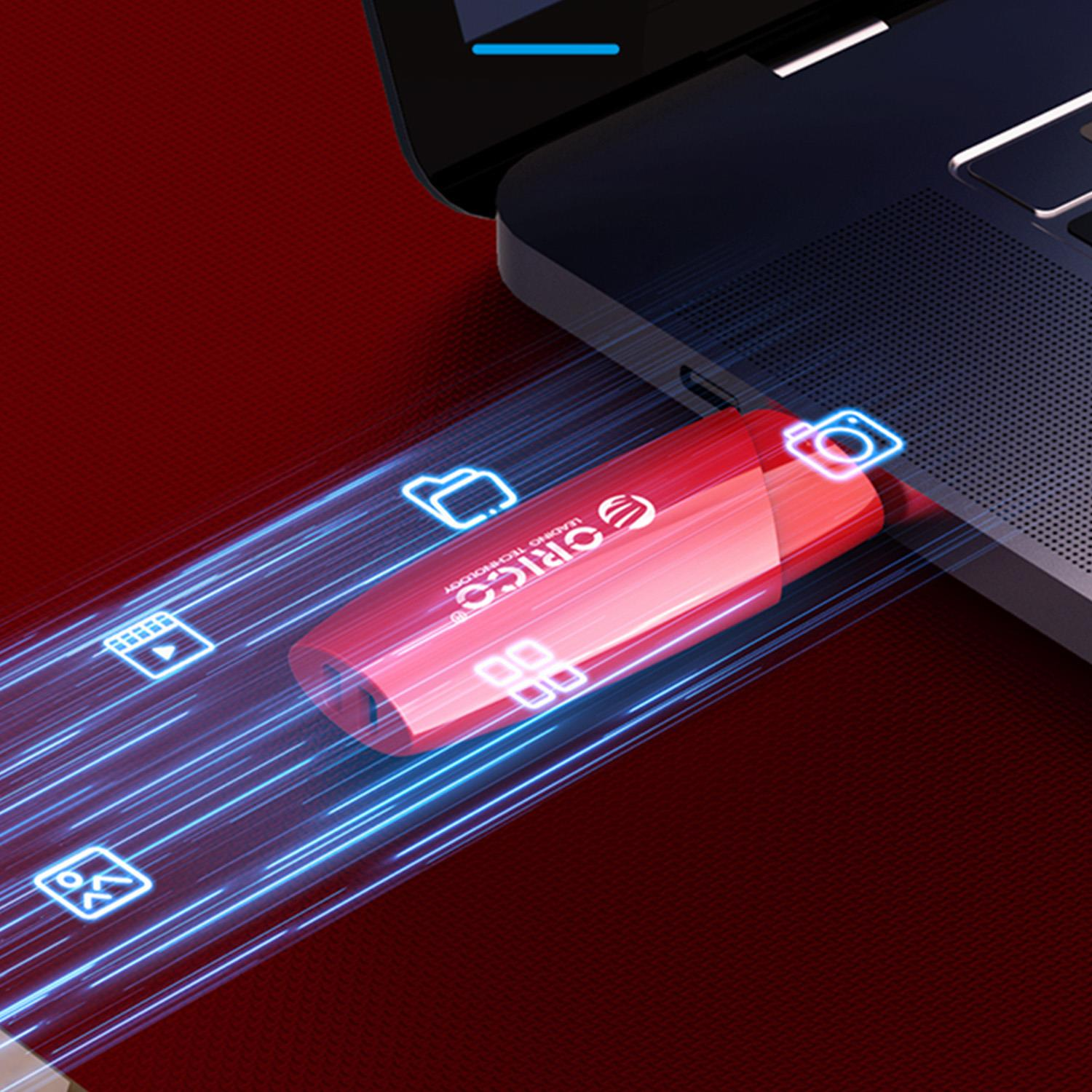 Kırmızı USB bellek bir dizüstü bilgisayara takılıyor, veriler mavi çizgiler halinde akıyor.