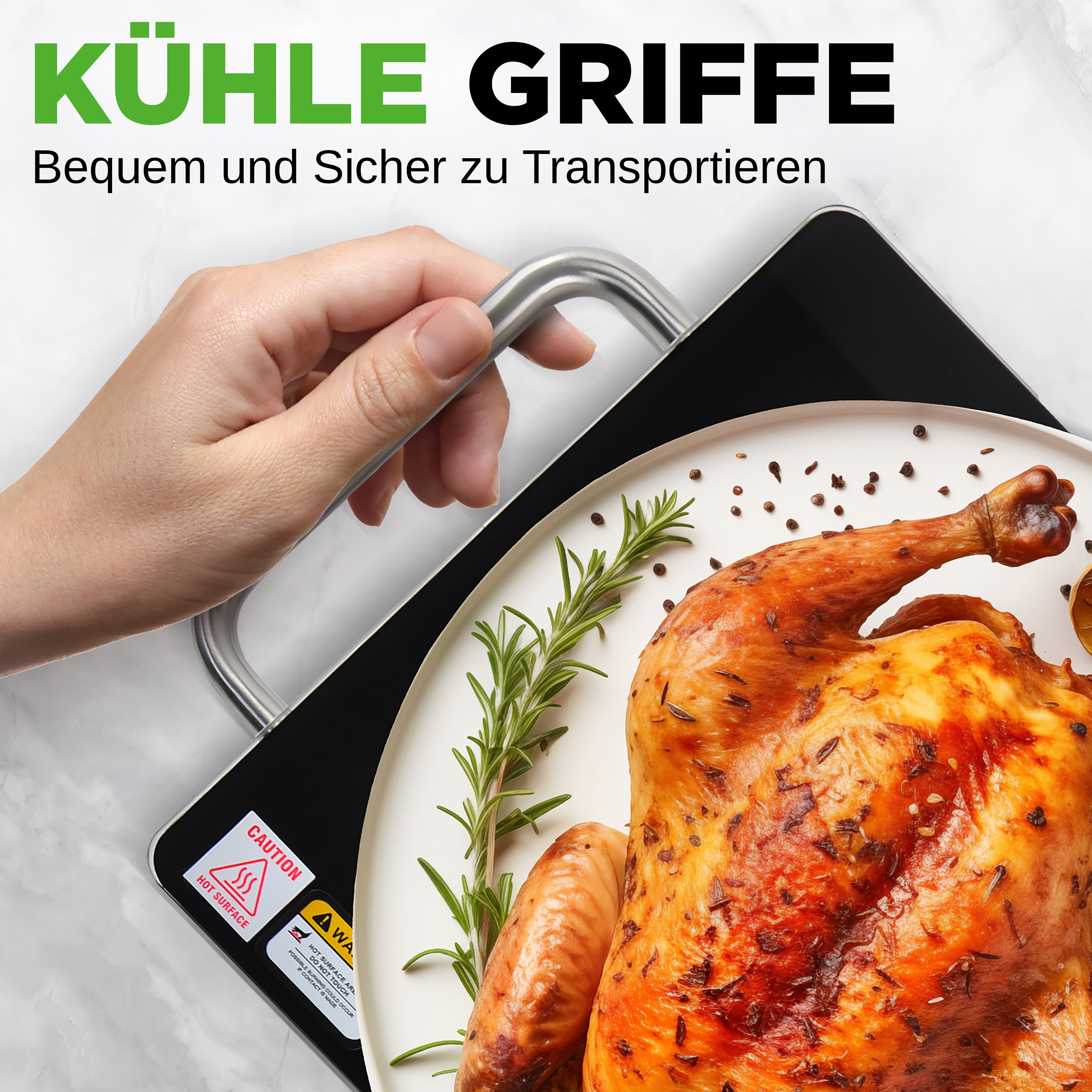 Ein Mensch greift den kühlen Griff eines Gerichts mit Brathähnchen.
