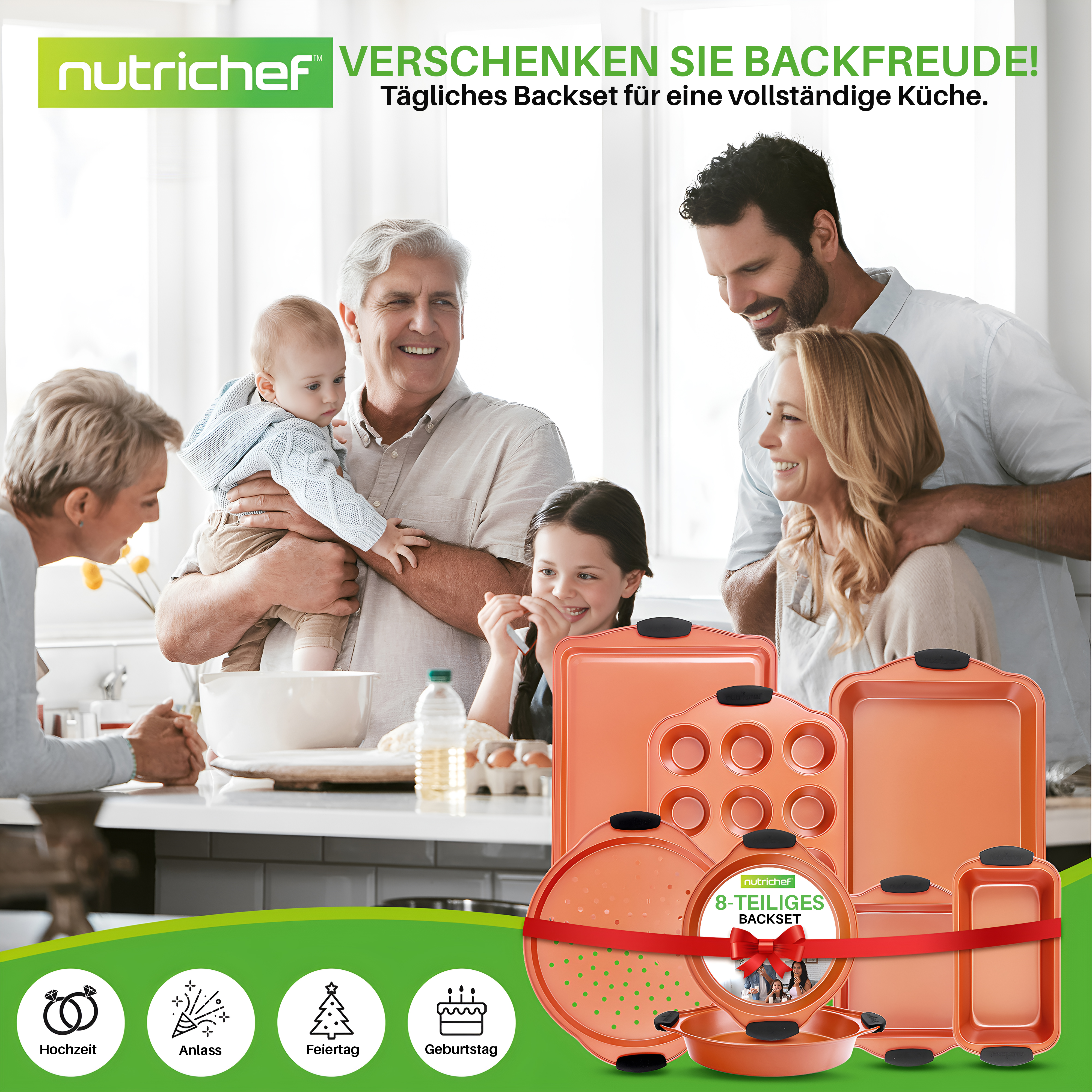 Familie in der Küche mit Nutrichef Backutensilien.