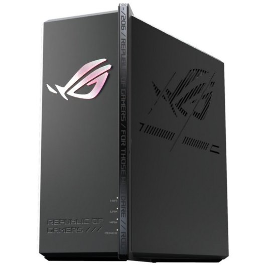 Czarny komputer gamingowy z logo ROG i tekstem.