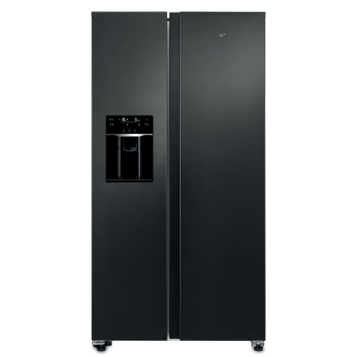 Un refrigerador side-by-side negro con dispensador de agua y pantalla digital.