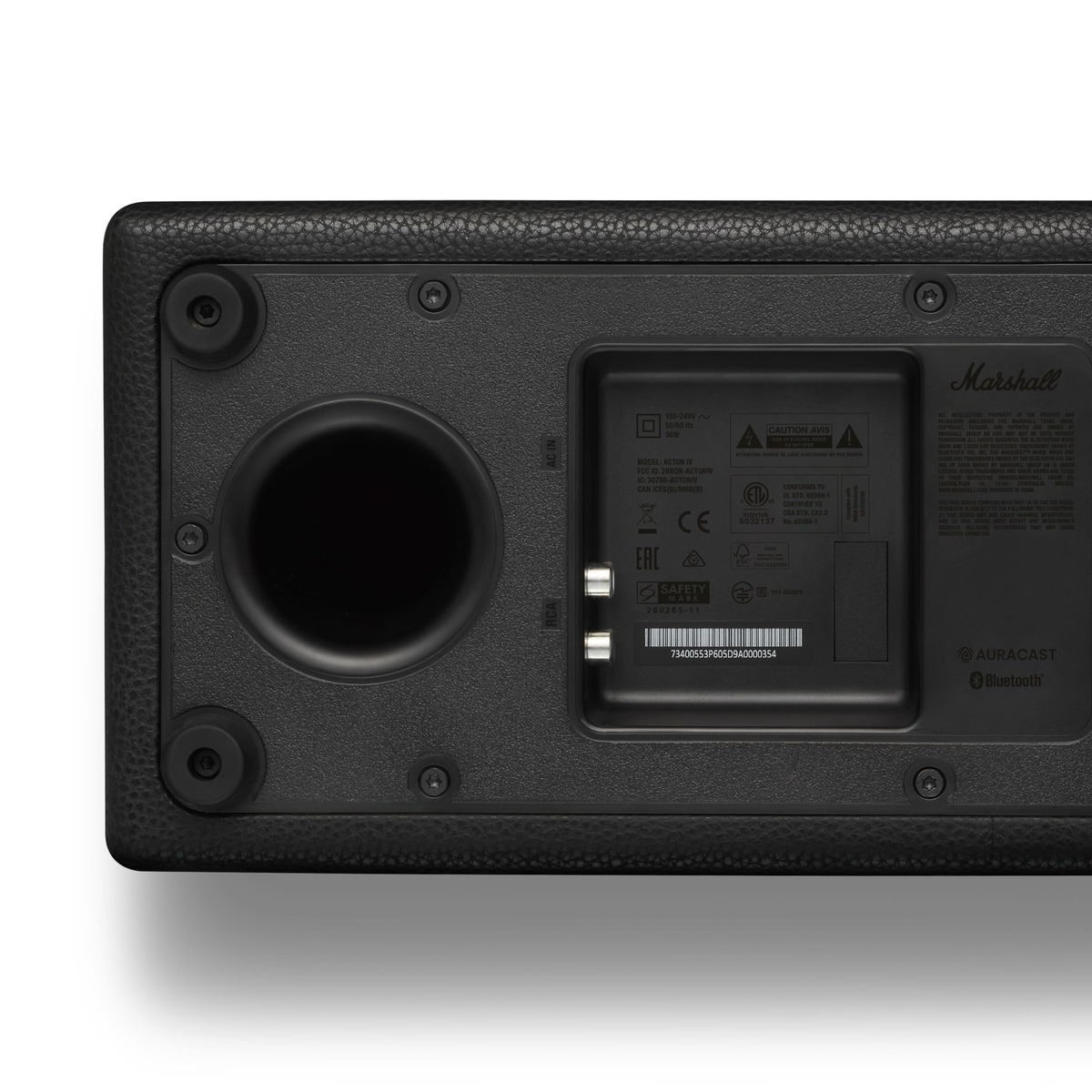 Rückseite eines Marshall-Lautsprechers mit Anschlüssen, Modellnummer und Logos.