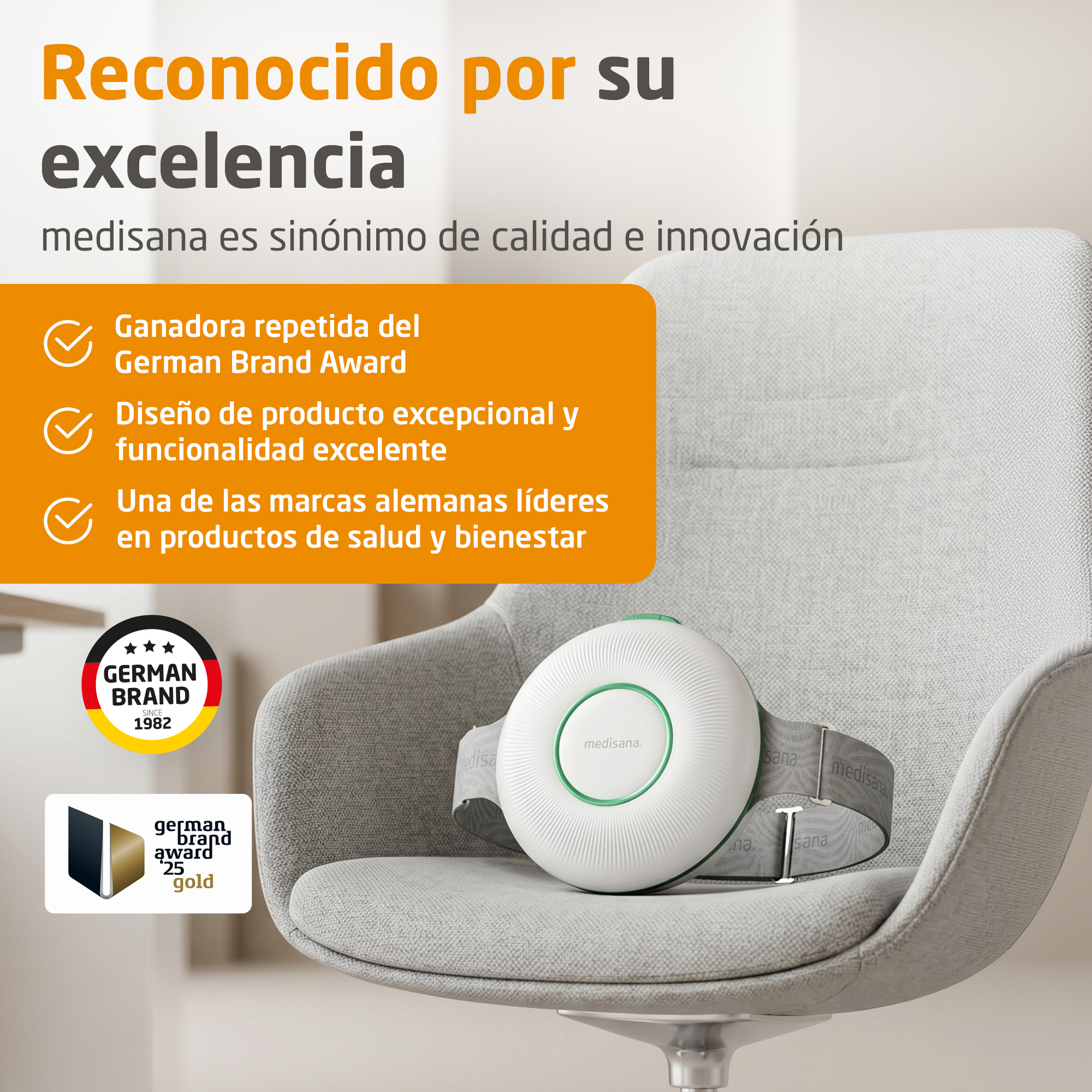 Un dispositivo medisana blanco con borde verde reposa sobre una silla gris. Se ven premios.