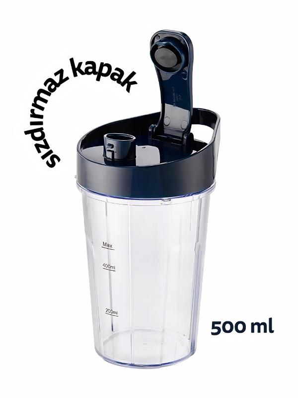 Mavi kapaklı ve ölçü işaretli şeffaf 500 ml'lik kap.
