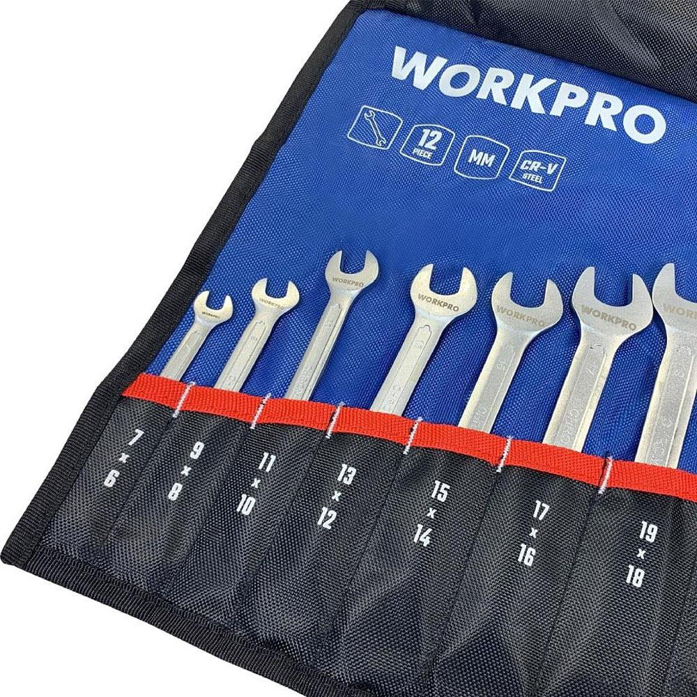 Boyut işaretli mavi bir çantada bir takım WORKPRO anahtar.