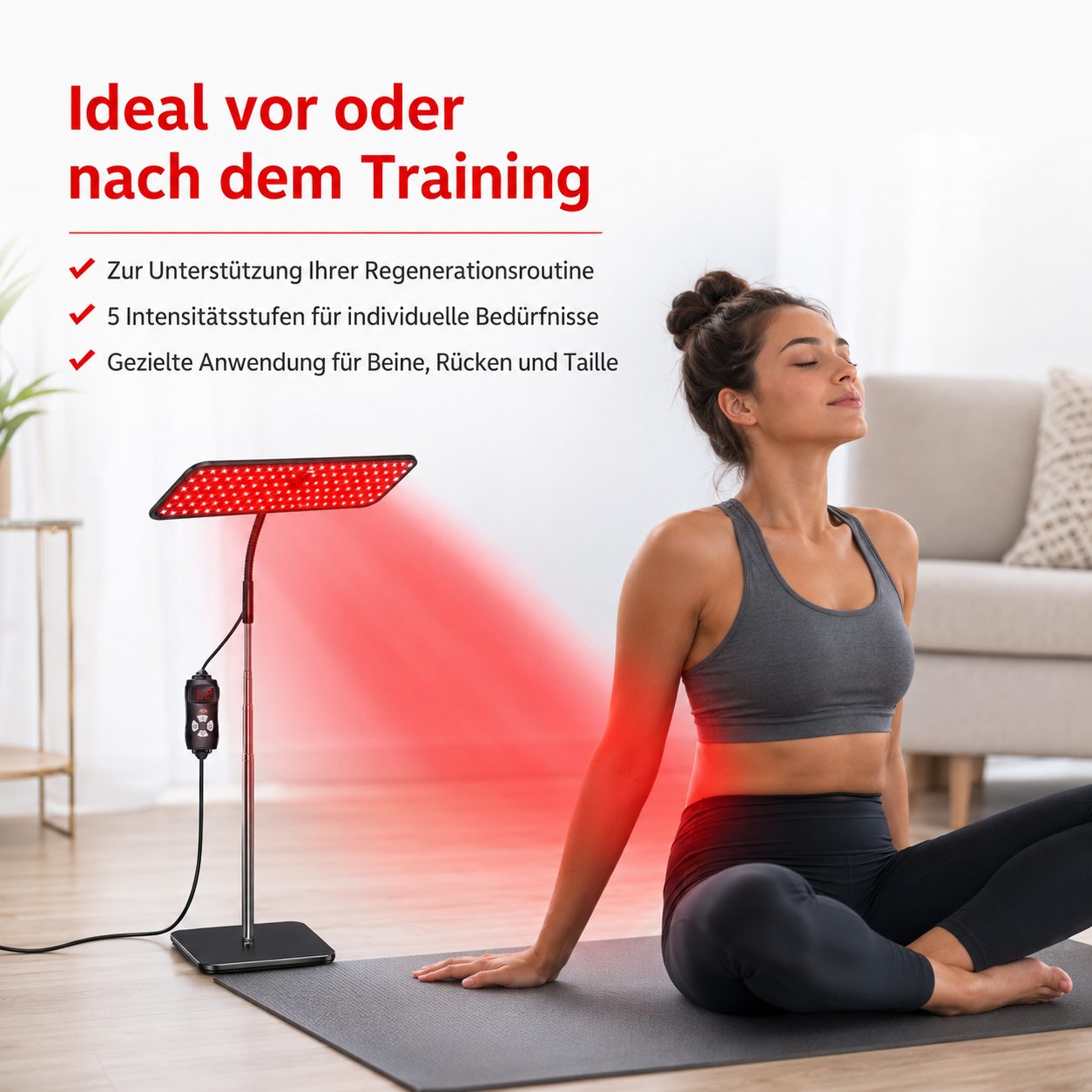 Frau sitzt auf einer Matte neben einer roten Lichttherapie-Lampe, die auf ihren Rücken scheint.
