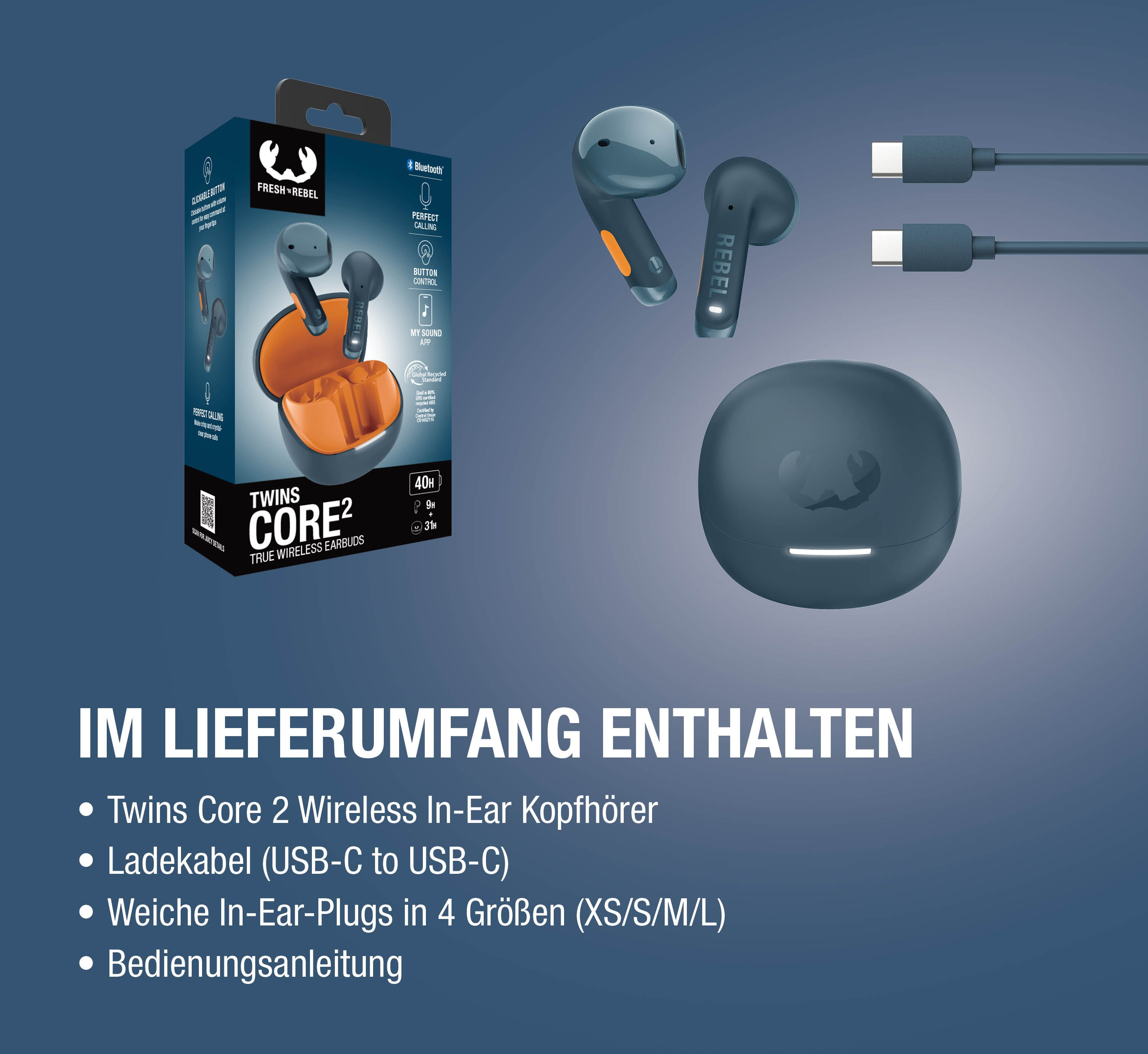 Blaue Kopfhörer mit orangen Akzenten, Ladekabel und Verpackung.