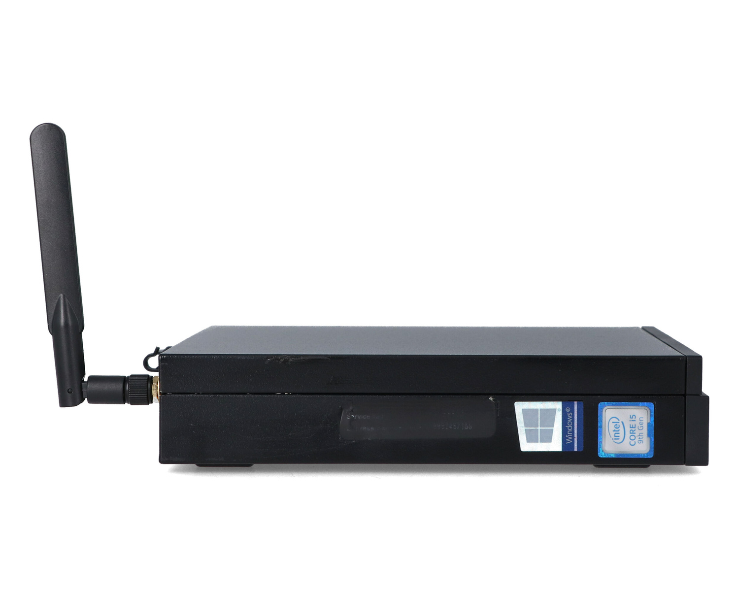 Czarny mini PC z anteną, naklejkami Windows i Intel Core i5.