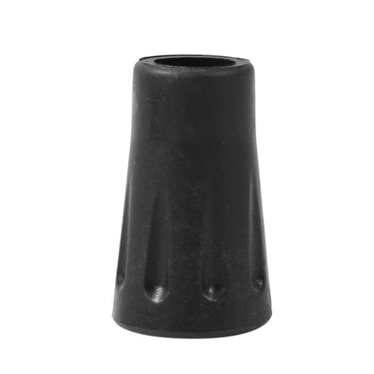 Tappo in gomma nera con design a coste, aperto da un lato.