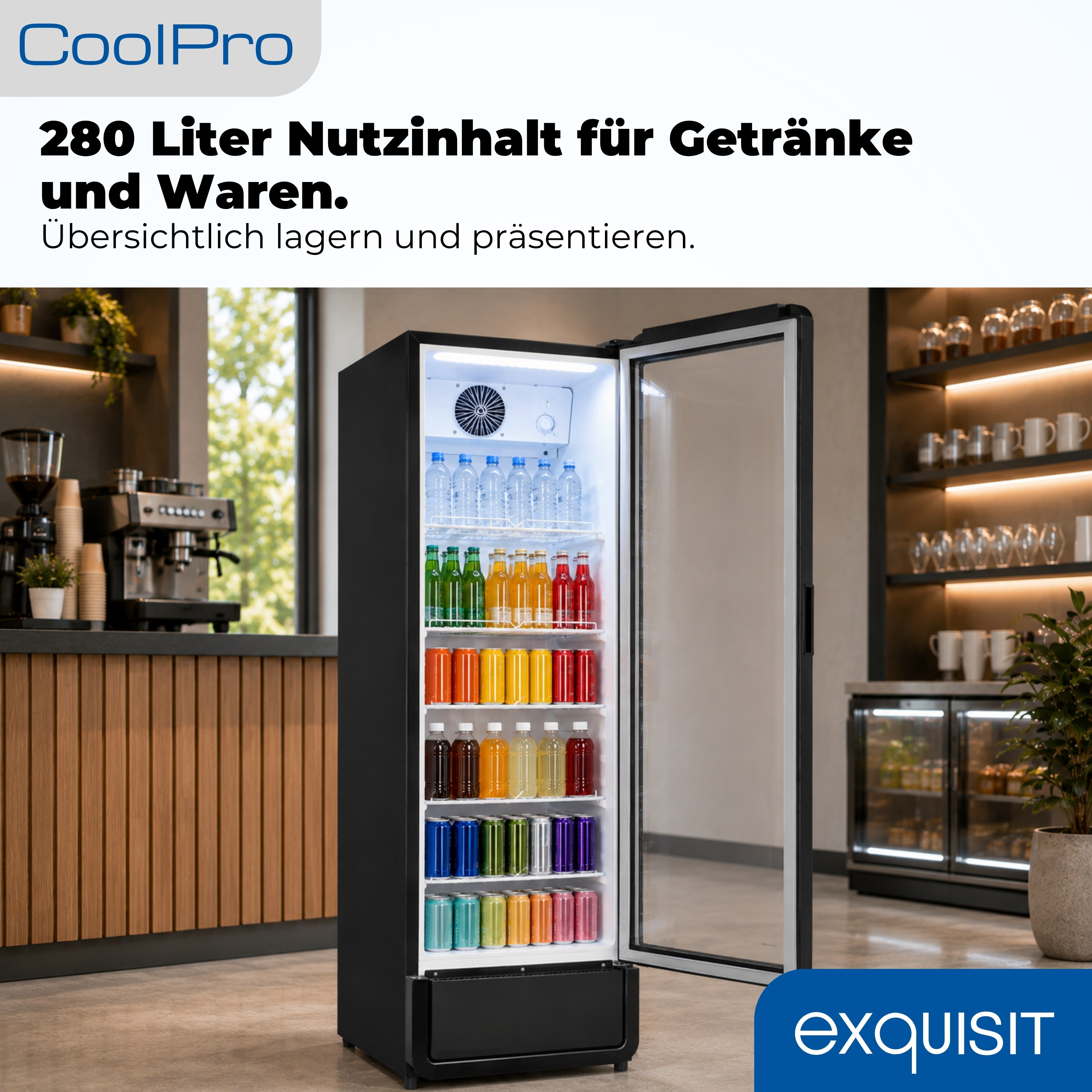 Ein schwarzer Kühlschrank mit Glastür ist voll mit bunten Getränken und Dosen.