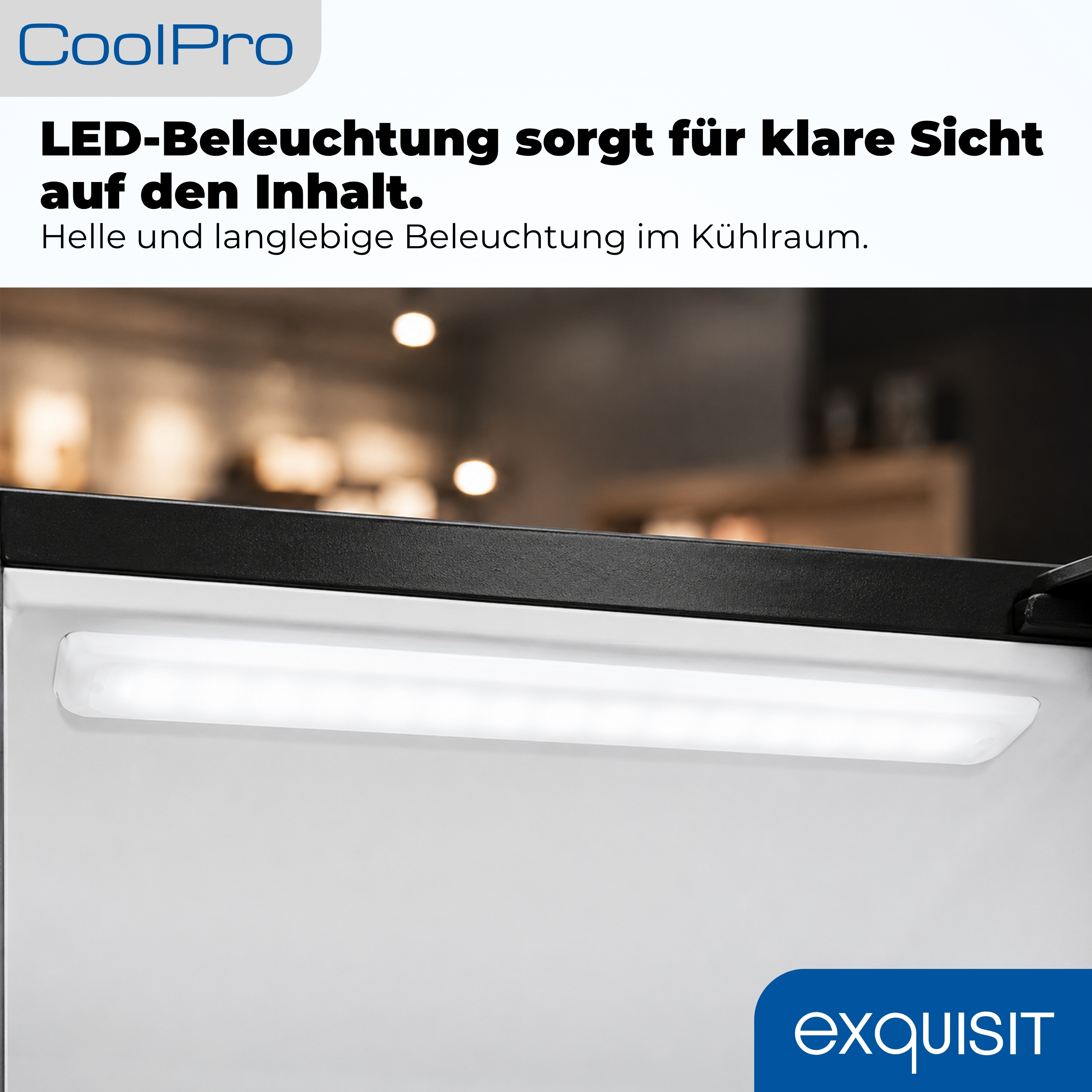 Ein heller LED-Streifen leuchtet den Inhalt eines Kühlschranks aus.