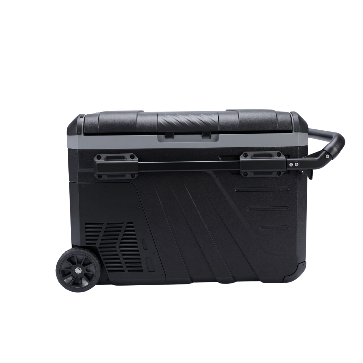 Nevera negra con ruedas y asa extensible, aislada.