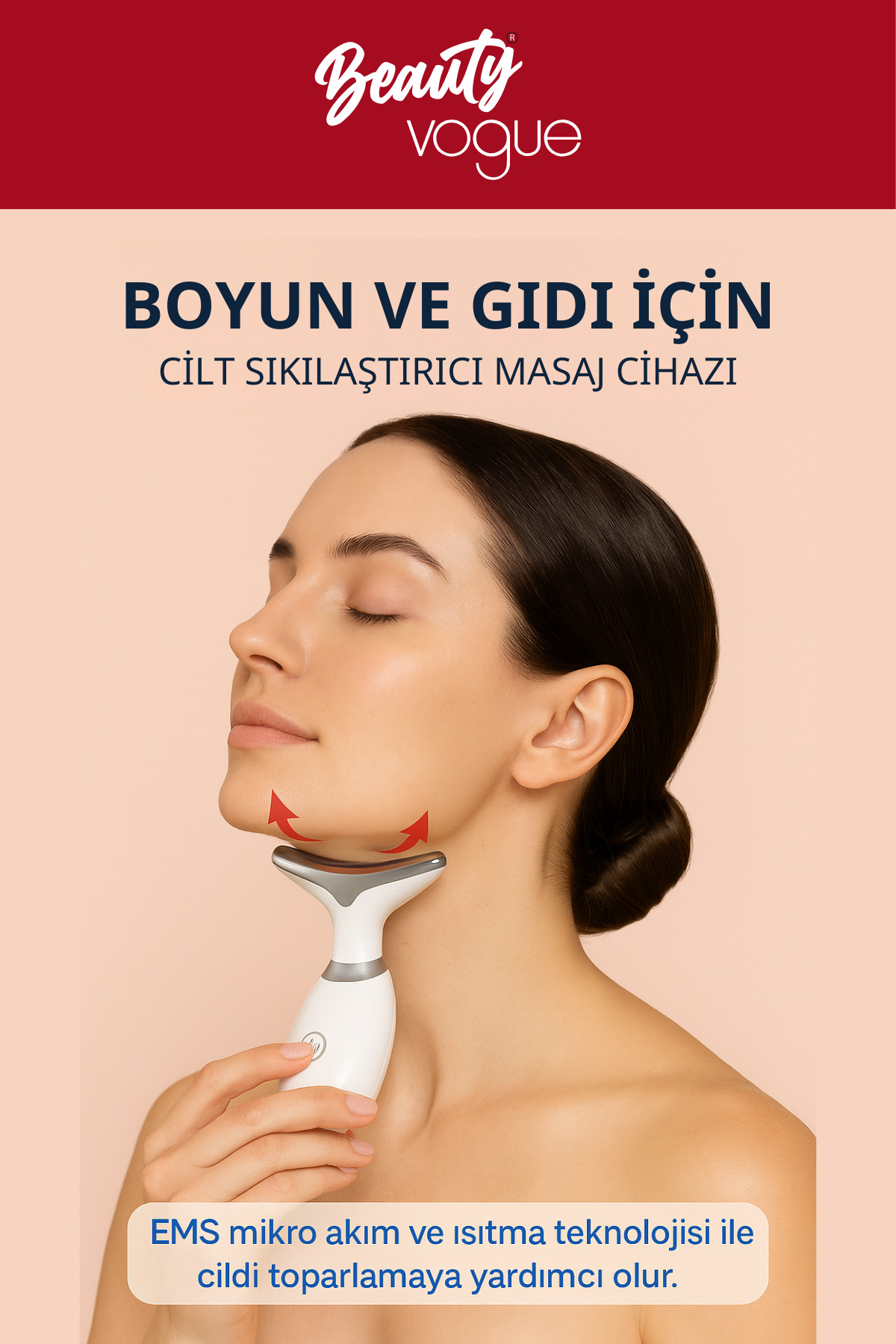 Bir kadın boyun ve çene için beyaz cilt sıkılaştırıcı kullanıyor.