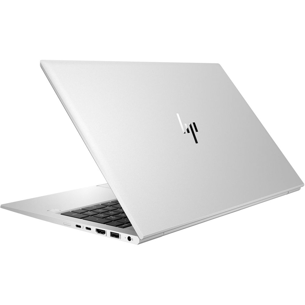 Silberner HP Laptop mit sichtbarer Tastatur und Anschlüssen, auf weißem Hintergrund.