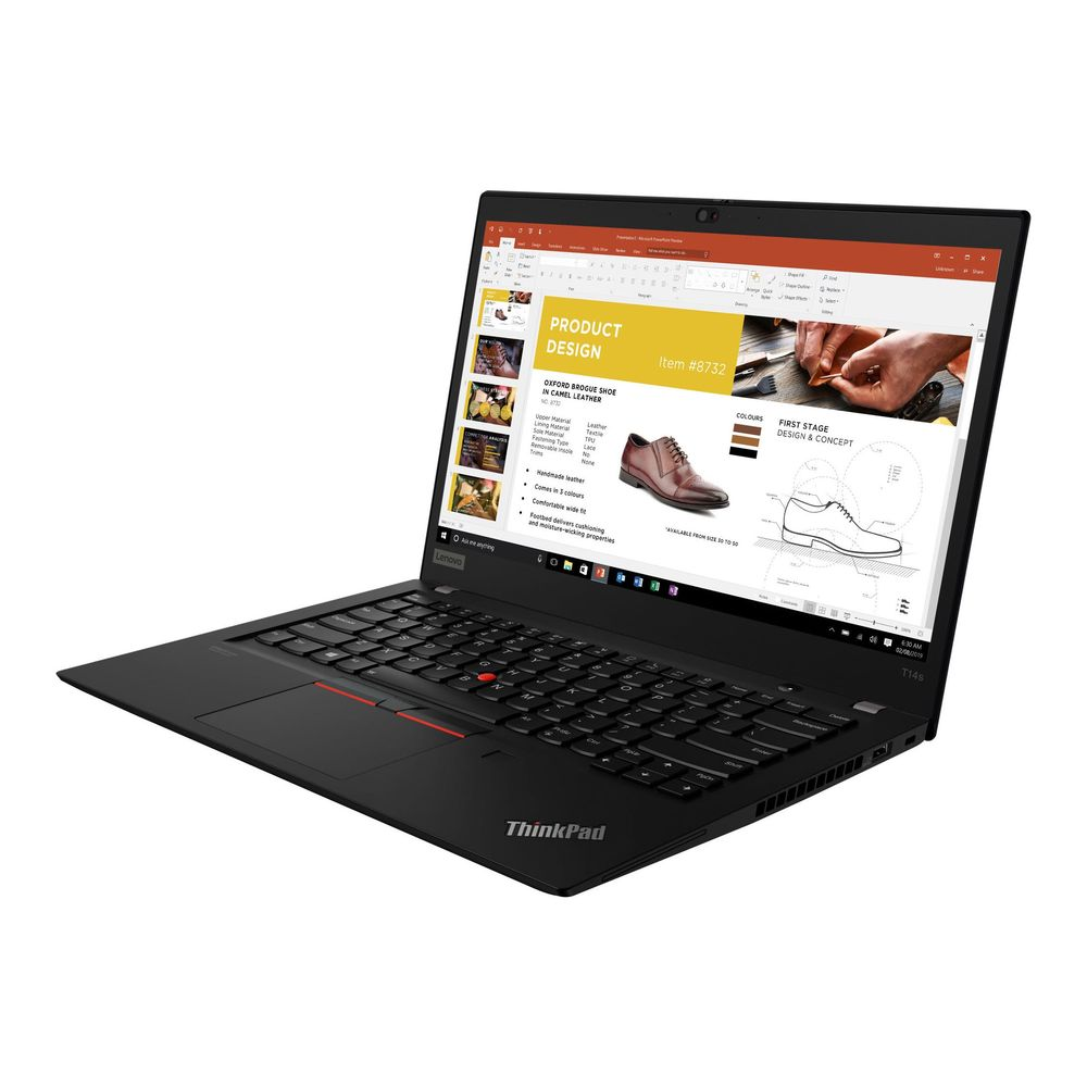Un laptop Lenovo ThinkPad nero mostra una presentazione di design del prodotto di una scarpa Oxford in pelle di cammello.