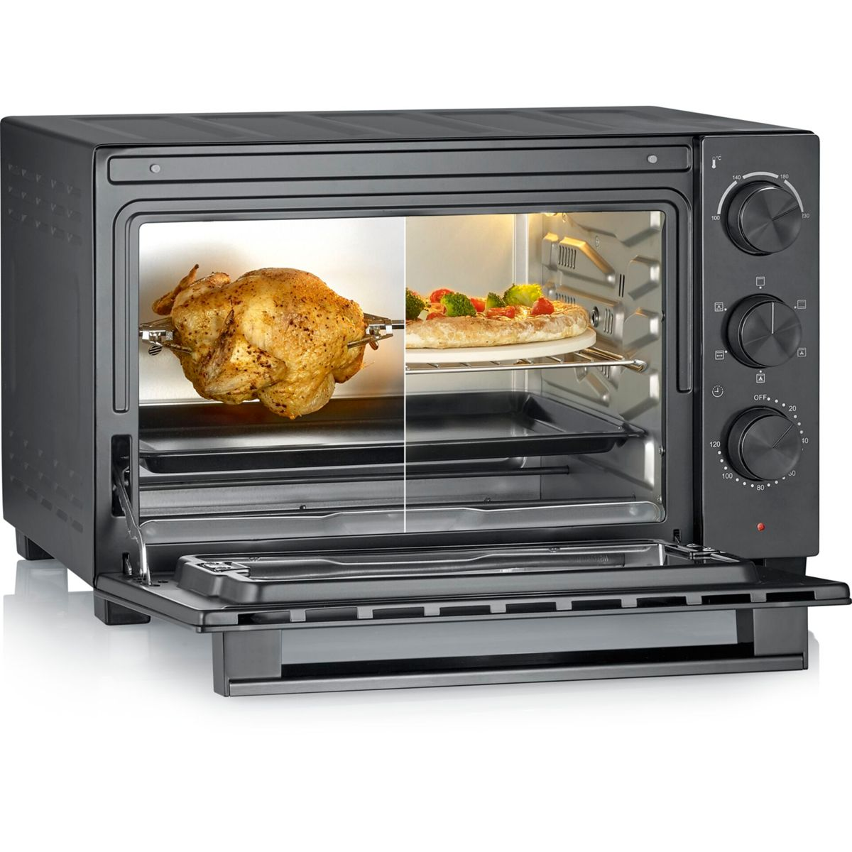 Ein Tischbackofen mit sich drehendem Brathähnchen links und Pizza rechts.
