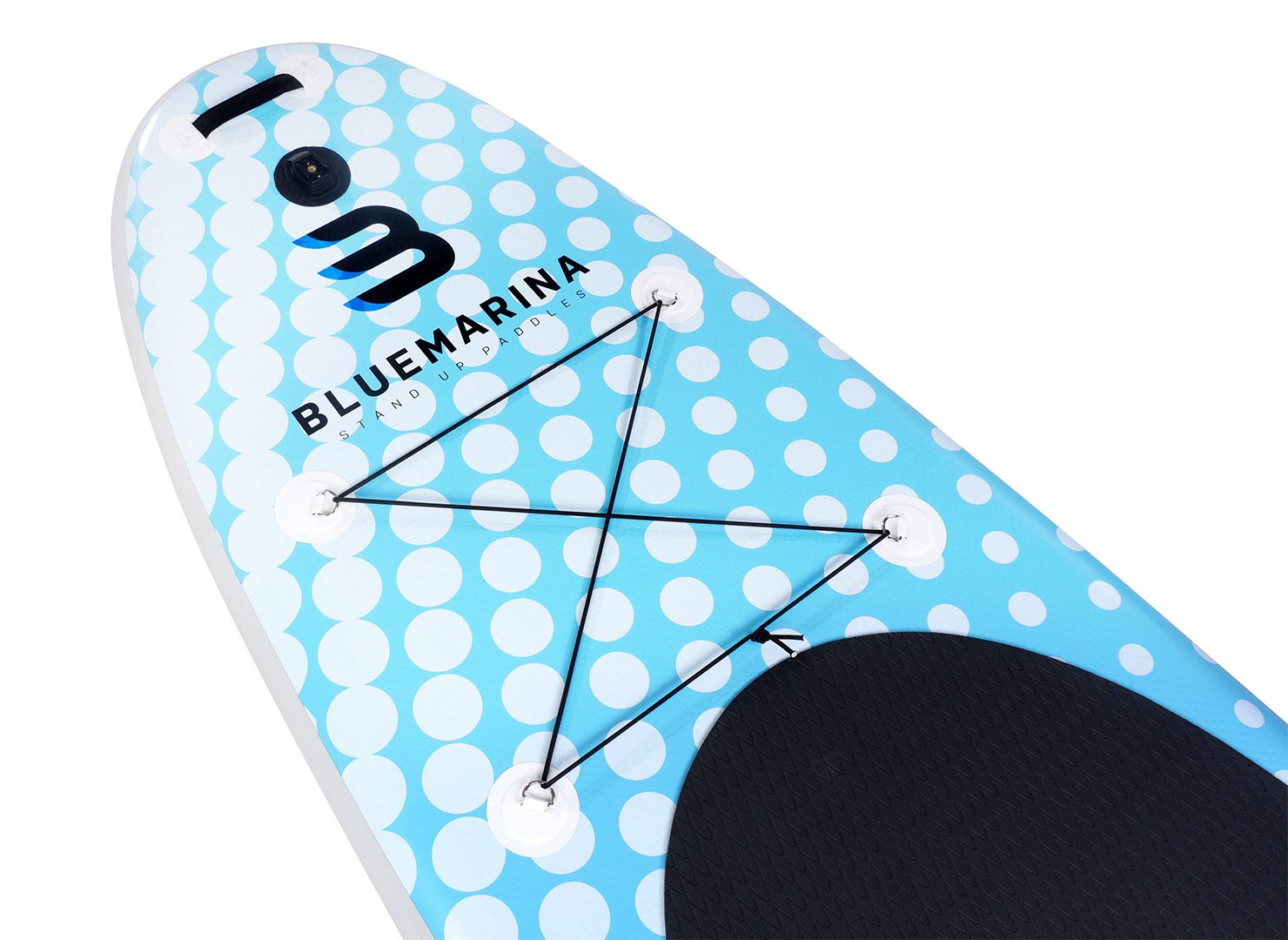Nahaufnahme eines hellblauen Stand-Up-Paddleboards mit weißen Polka-Dots.