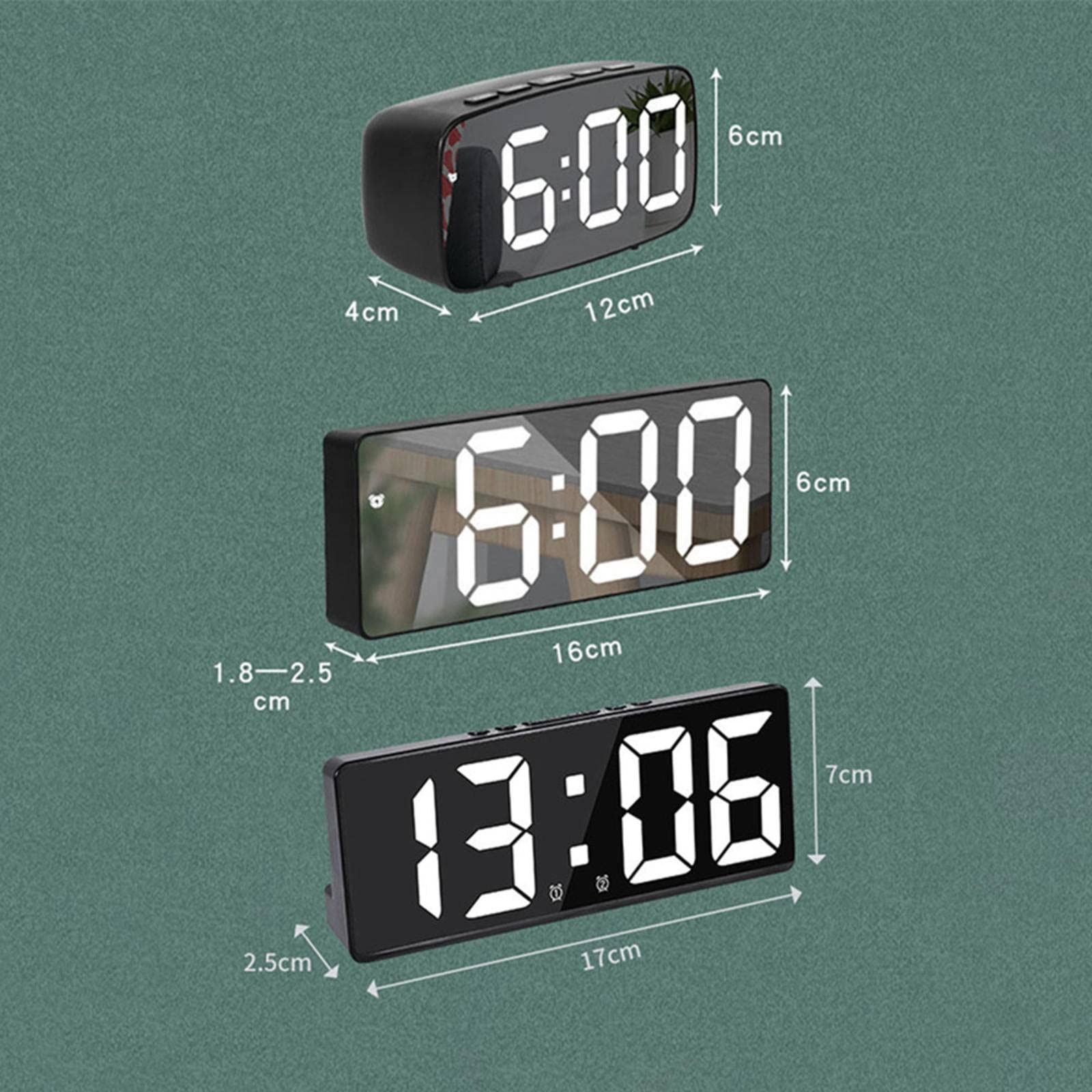 Drei Digitalradiowecker mit Maßen. Oberste Uhr: 12x6x4cm zeigt 6:00.