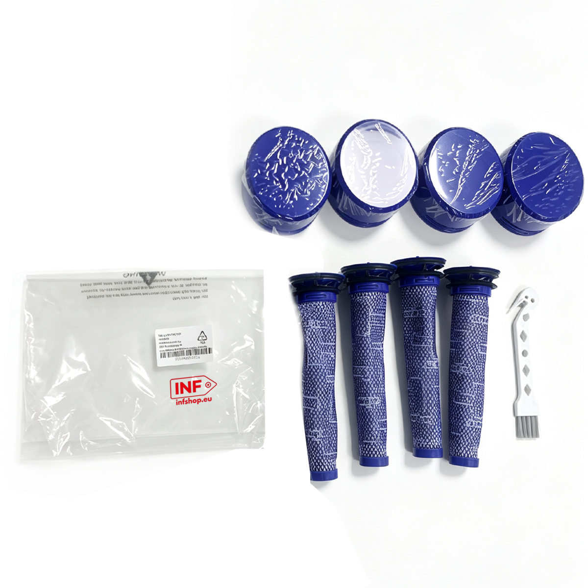 Vier blaue Staubsaugerfilter, vier blaue Kappen und eine weiße Bürste.