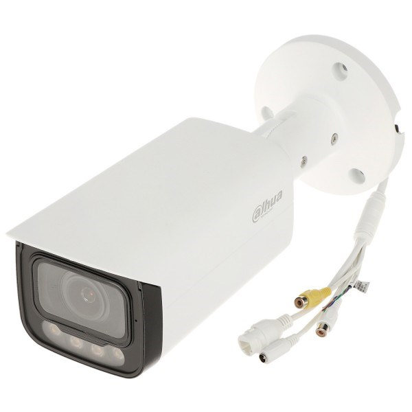 Telecamera di sicurezza Dahua bianca a proiettile con cavi e connettori.