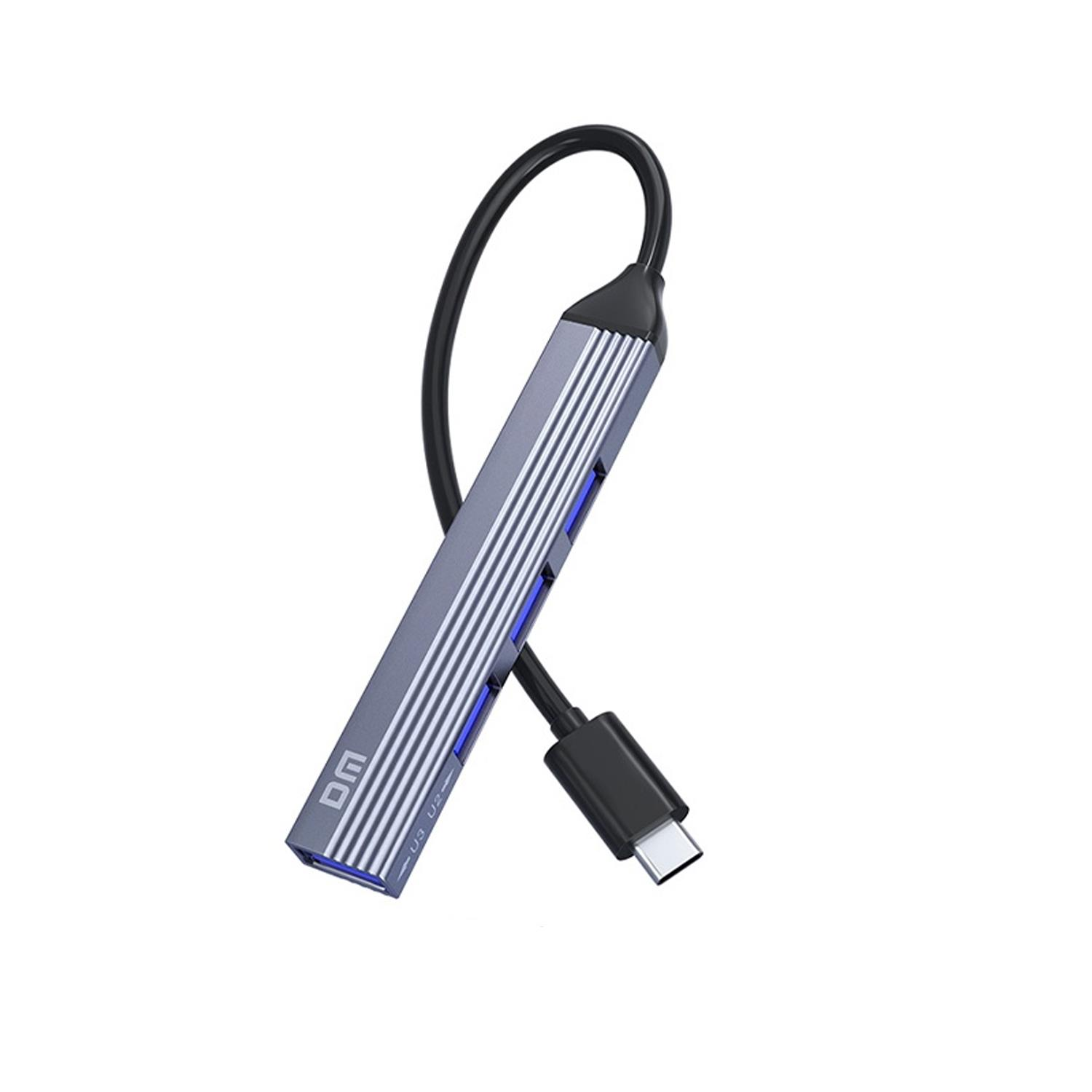Yivli gövdeli ve mavi gösterge ışıklı gri USB-C hub.