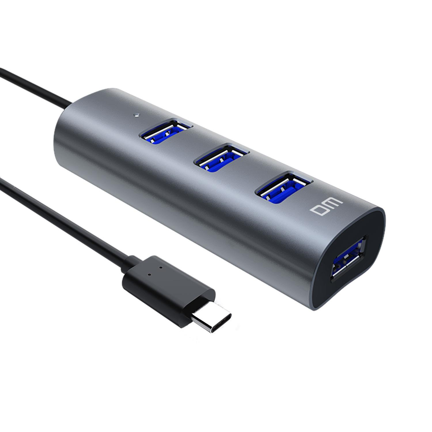 Dört mavi USB bağlantı noktasına ve kabloya sahip gri USB-C hub.