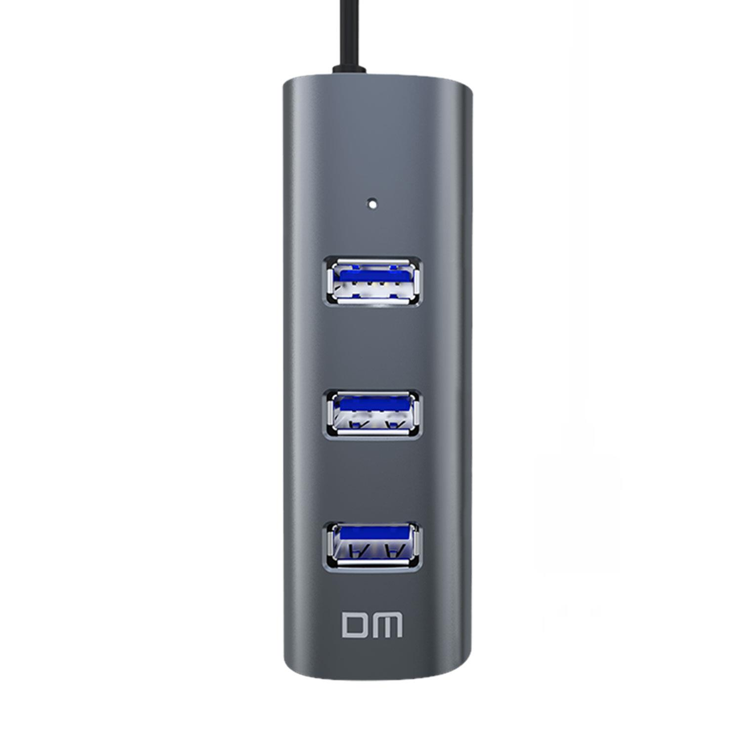 Üç mavi USB 3.0 bağlantı noktasına ve bir şarj bağlantı noktasına sahip gri USB hub.